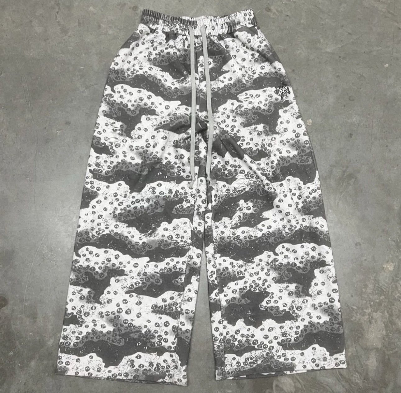 catacomb skull sweats