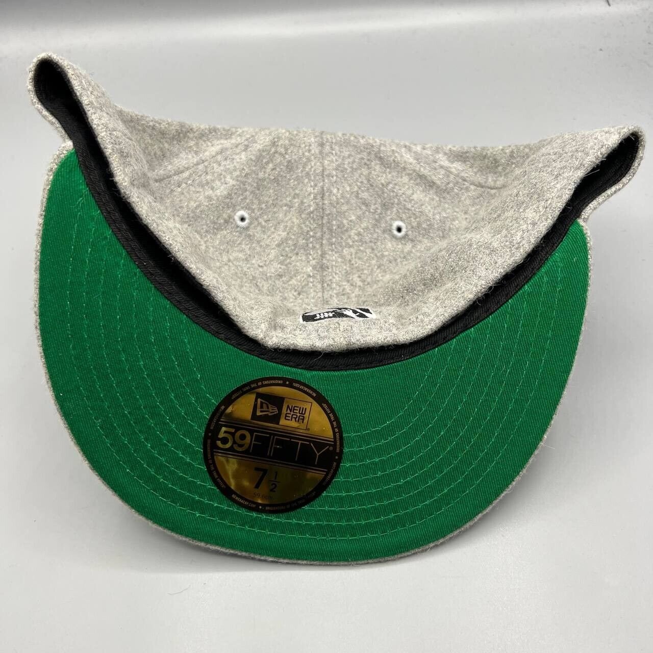 Undefeated Hat Men 7 1/2 Gray 59Fifty New Era Fitted Cap New