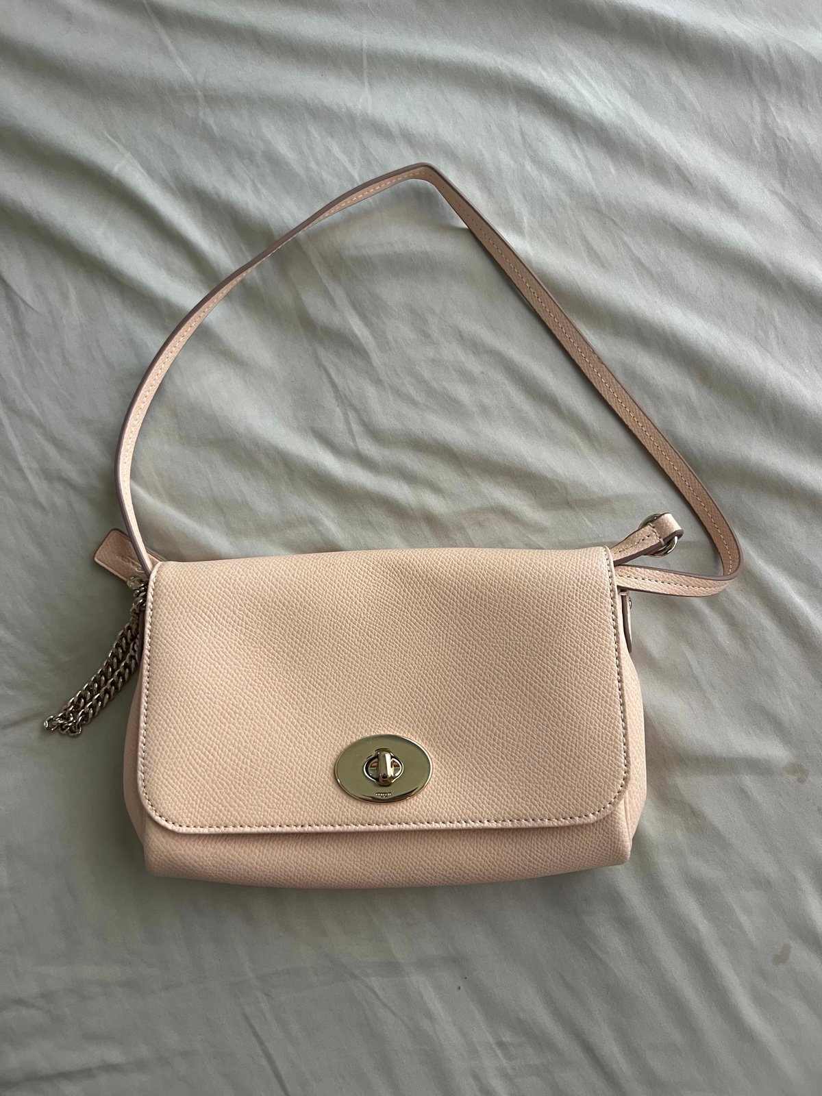 coach light pink cream leather bag