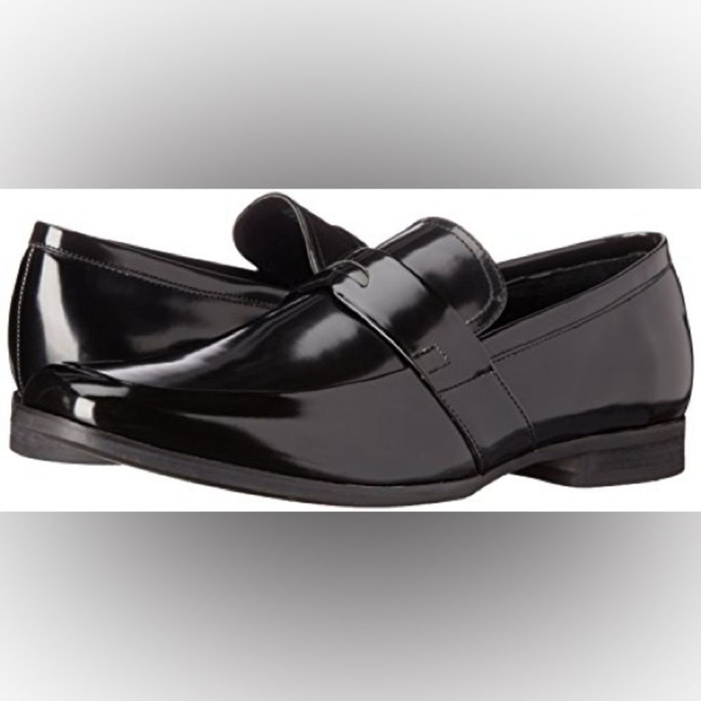 NWOT Men’s Black CALVIN KLEIN Carrigan Loafers. Size 12