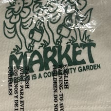 New Market Studios (Chinatown Market) Community Garden Mens Shorts Size L