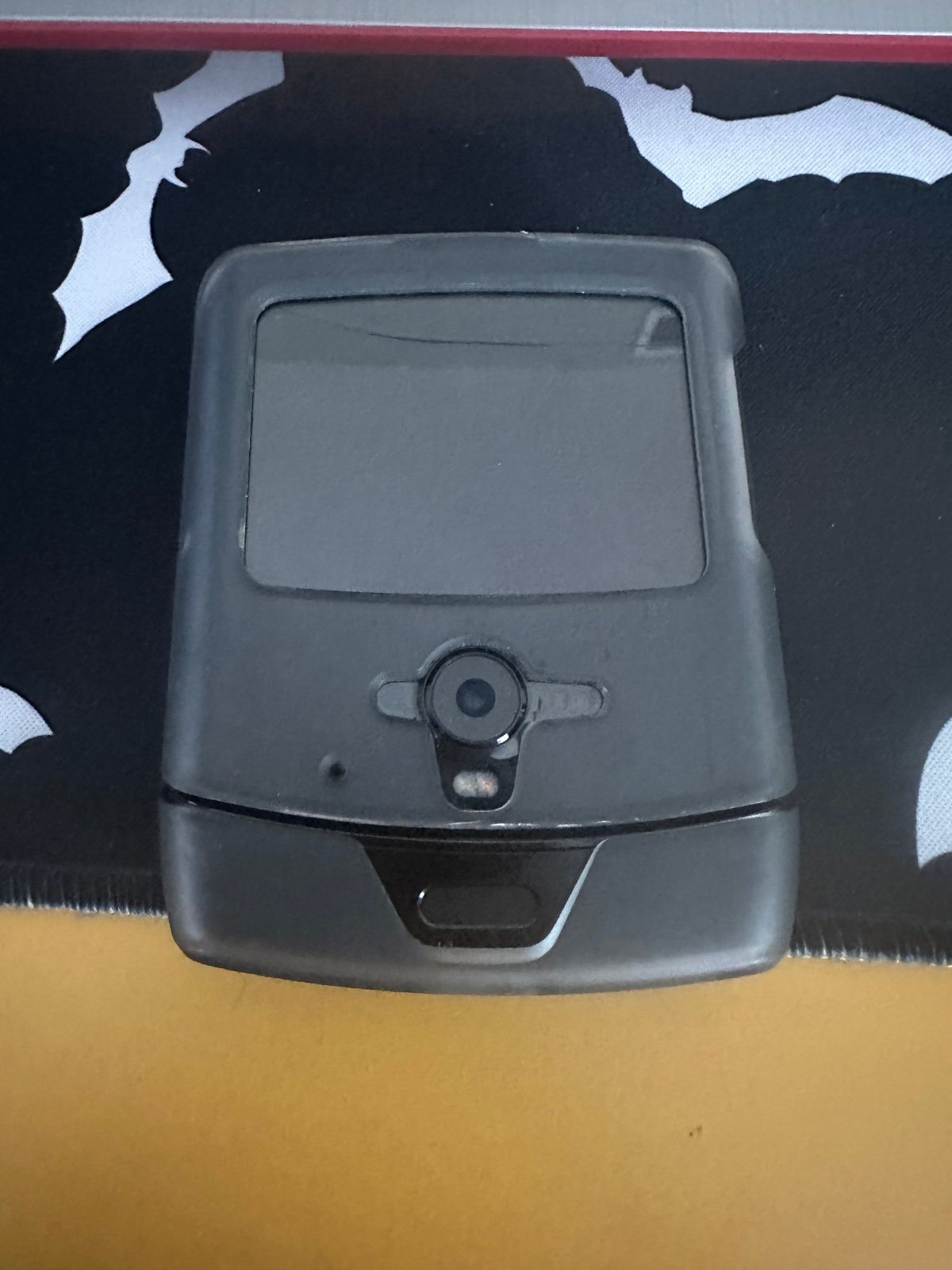 Motorola razor Verizon crack on front works perfect