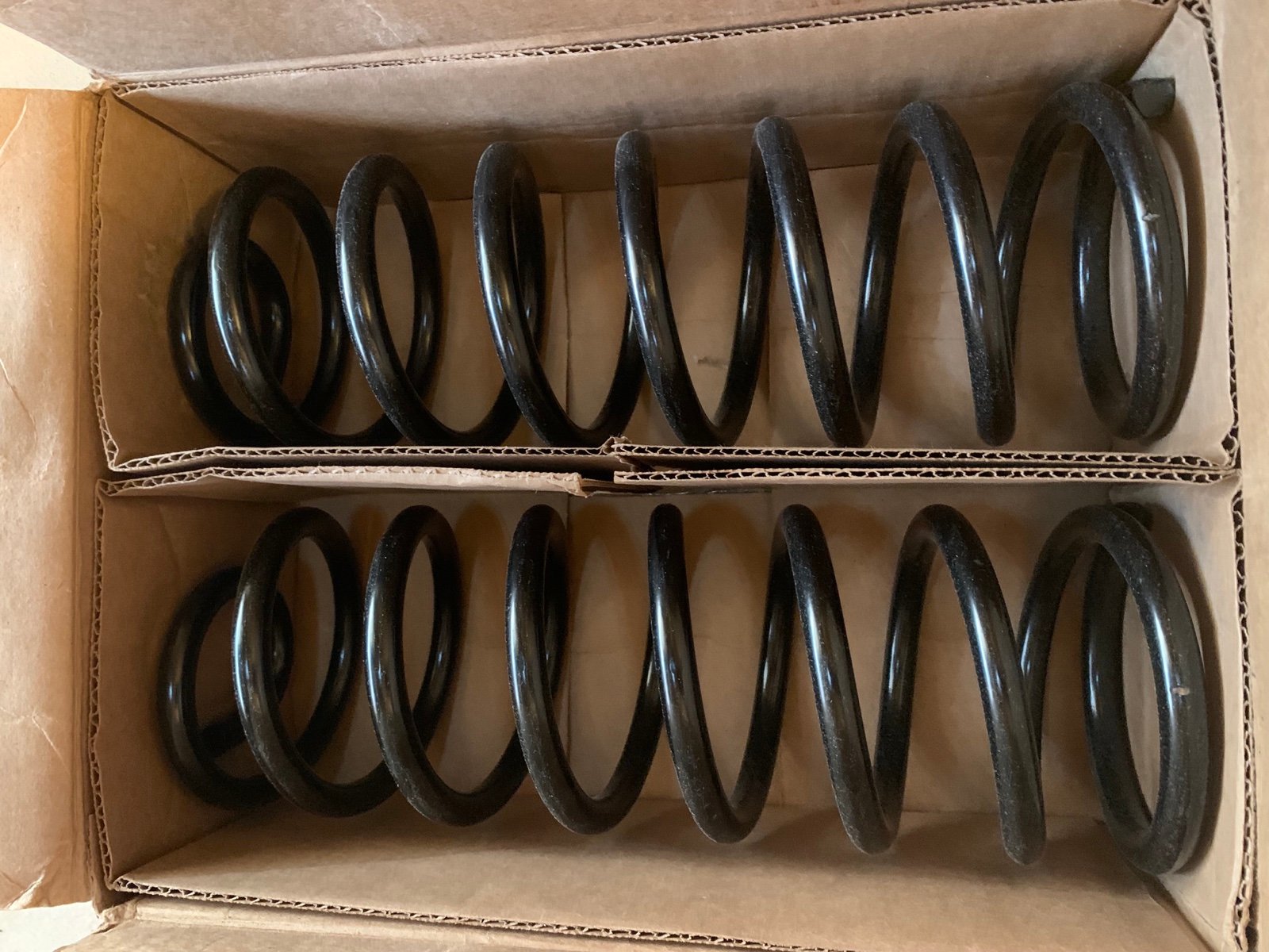81097 Moog Set of 2 Coil Springs Rear New for Jeep Wrangler 2007-2010 Pair