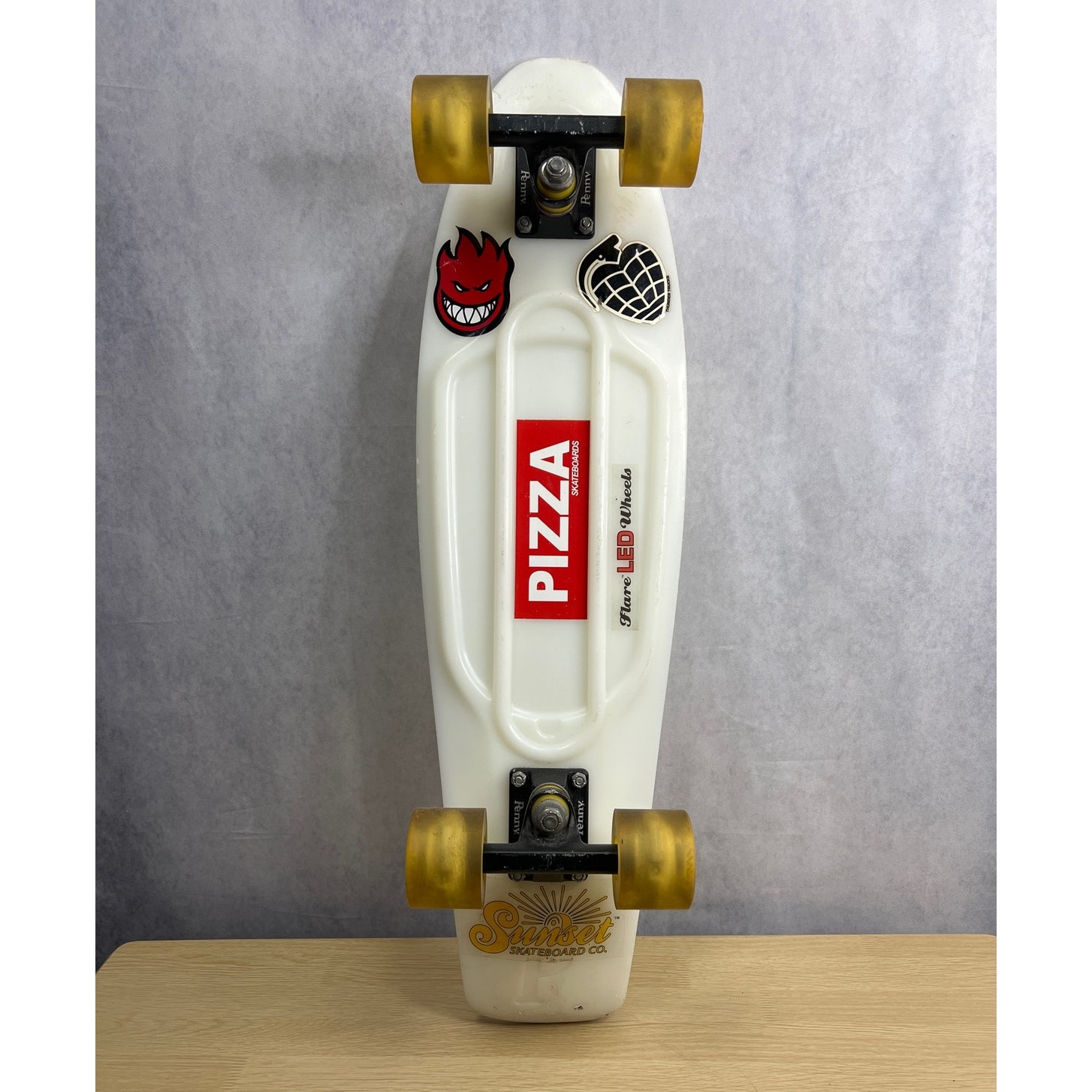Penny Sunset Skateboard Flared LED Wheel Glows in the dark