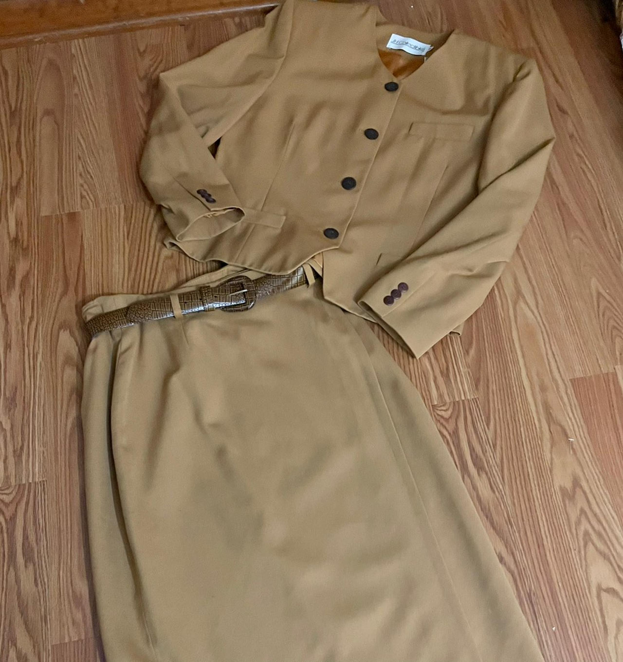 JH Collectibles Skirt Suit