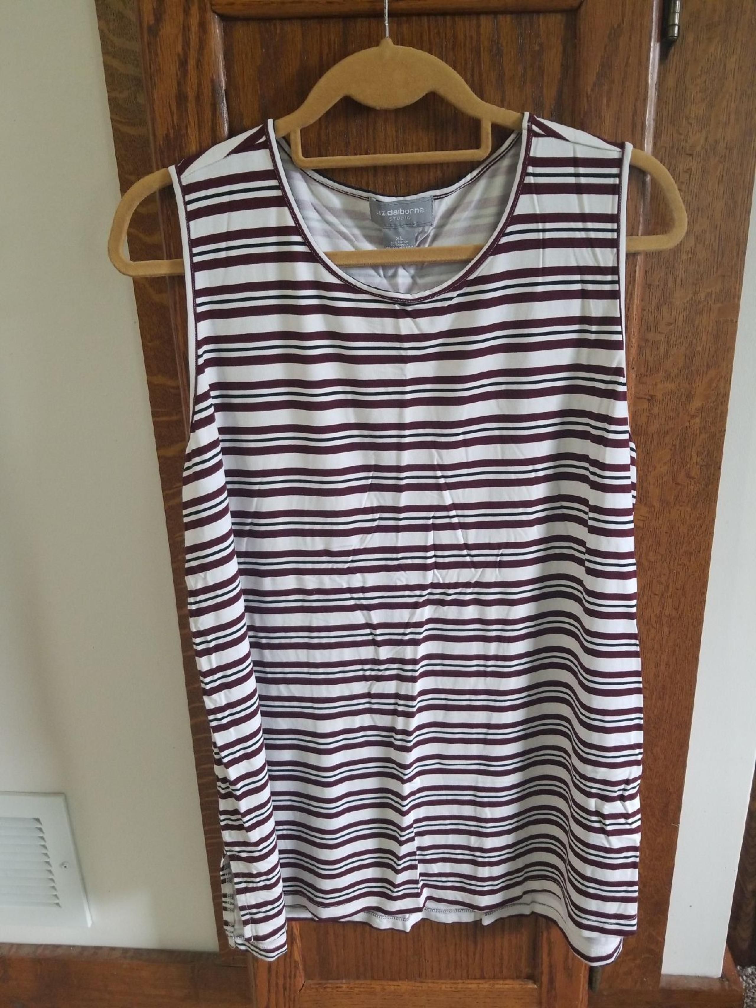 Liz Claiborne Tank Top XL