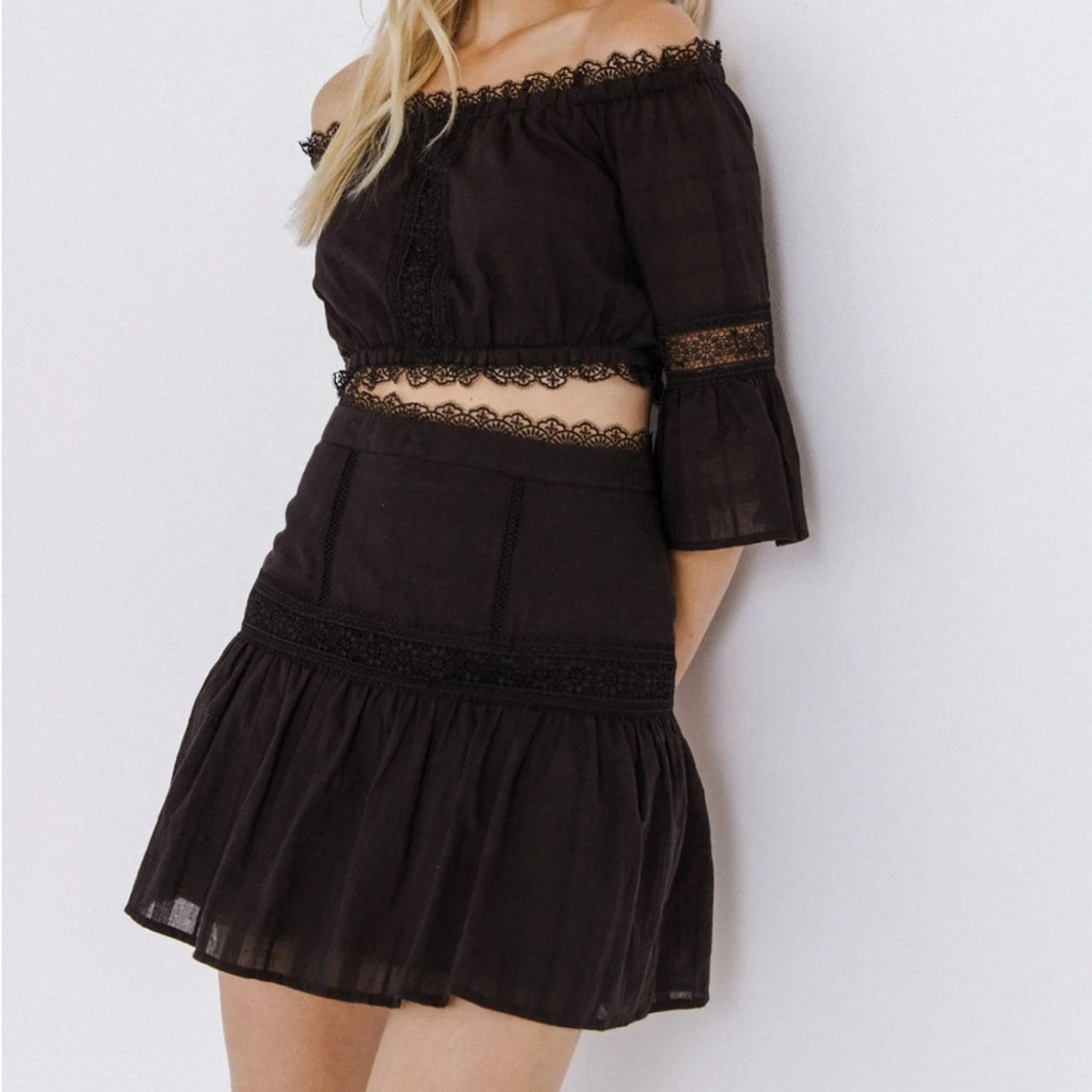 endless rose Women's Yoke Flared Mini Skirt Black Lace Size Medium