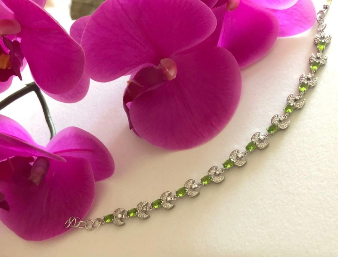 Srerling Silver.925 Stamped Tsavorite Garnet And CZ Bracelet