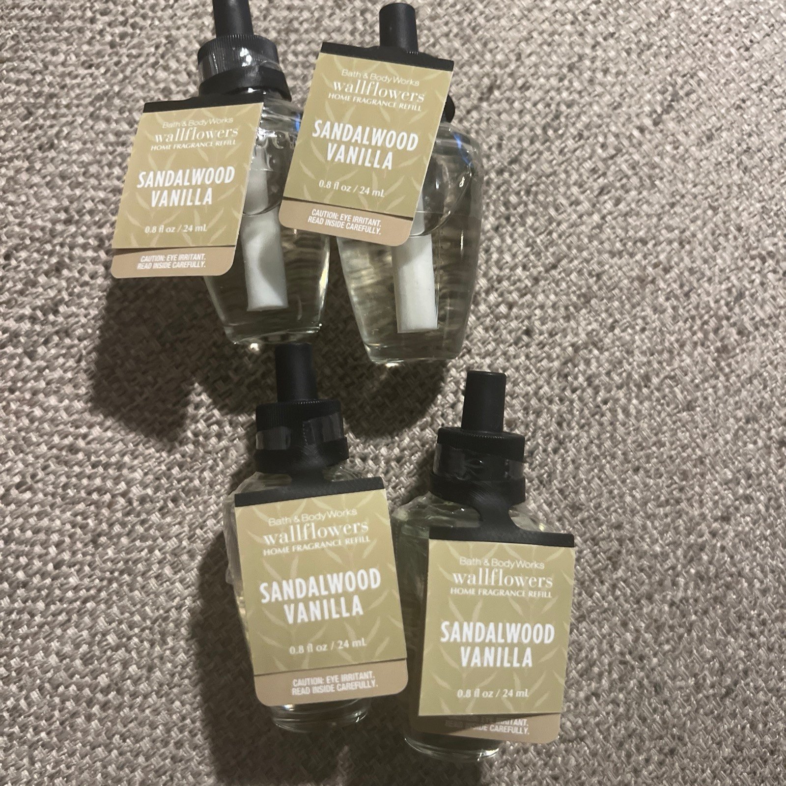 Bath and Body Works Sandalwood Vanilla Wallfllower Bulbs 4PC NEW