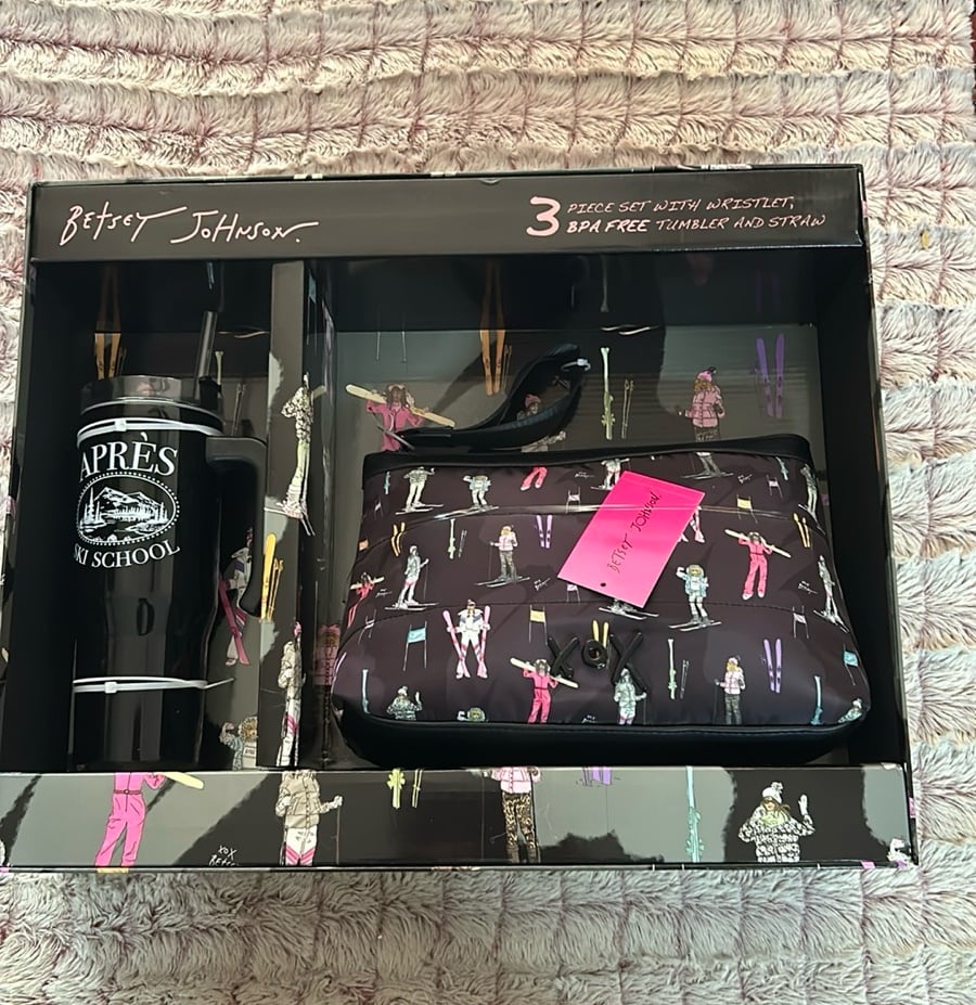 Betsey Johnson 3 pi set with Wristlet. BPA Free Tumbler and Straw