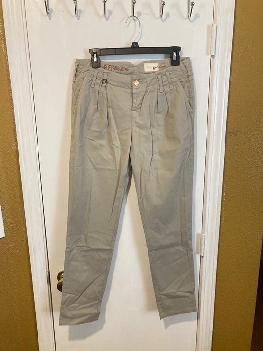 MET Chino & Friends women's size 27 tapered & pleated button fly pants 30x28