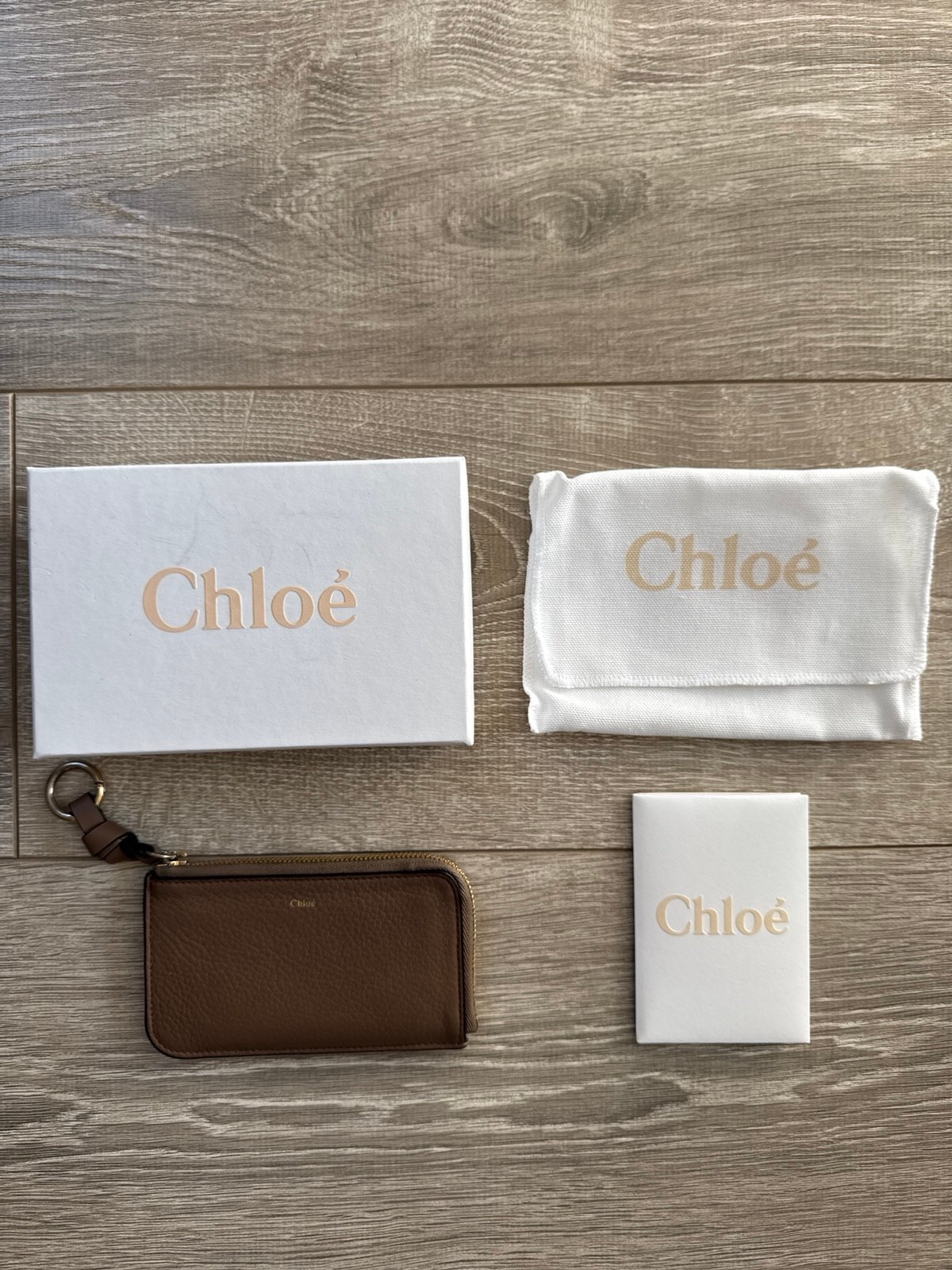 Chloé Alphabet Wallet In Grained Leather