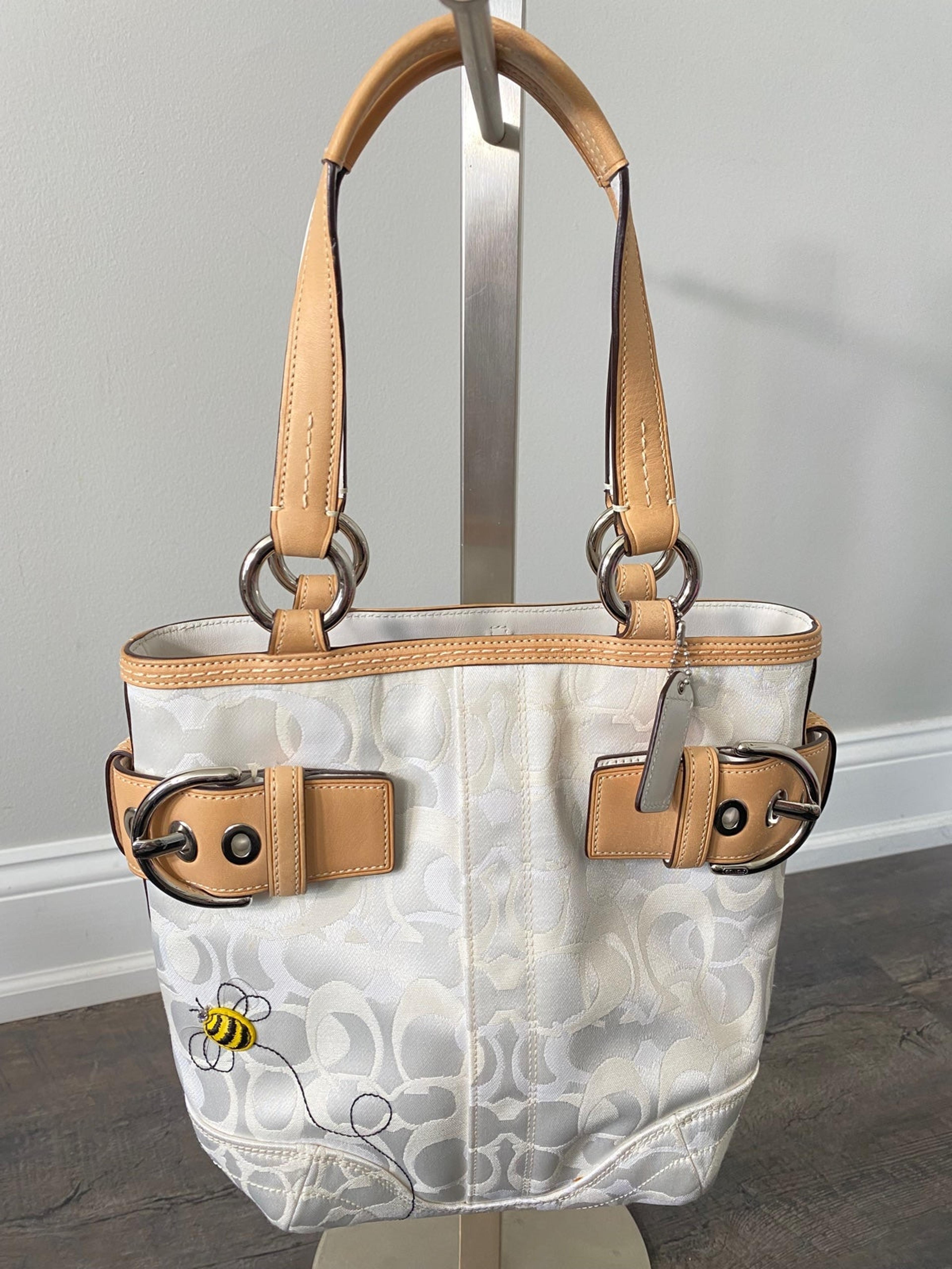 Coach purse with bumble bee Clearance