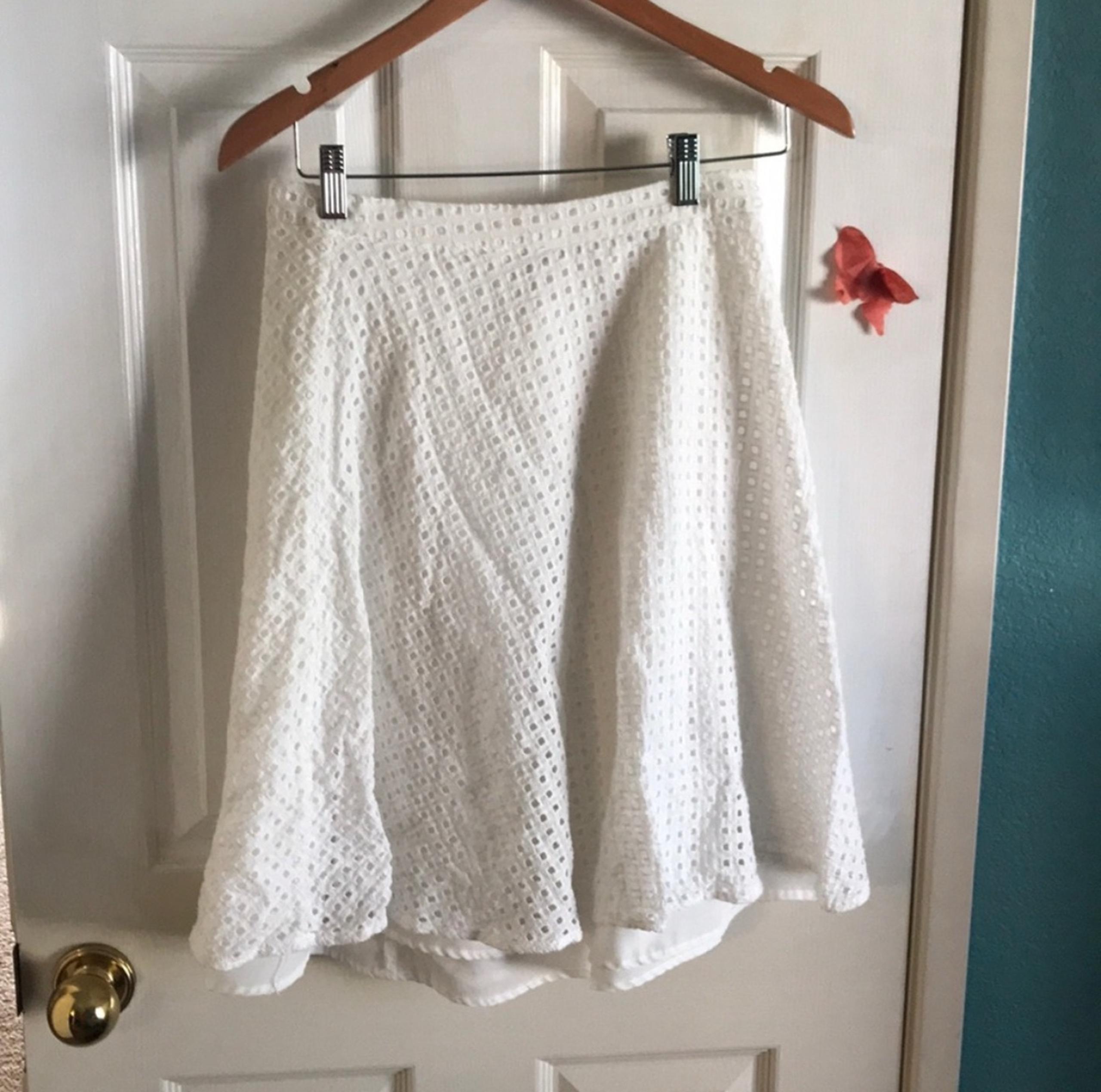 A Line White Skirt