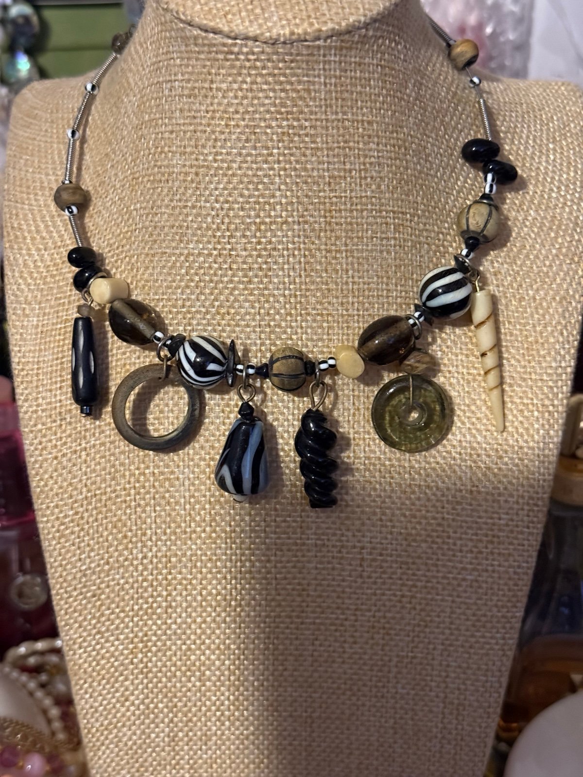 Vintage Artisan art glass wood fancy dangling bead wire choker necklace