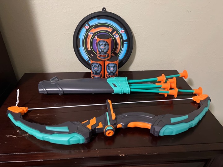 LED Light Up Archery Toy Set with 9 Suction Cup Arrows