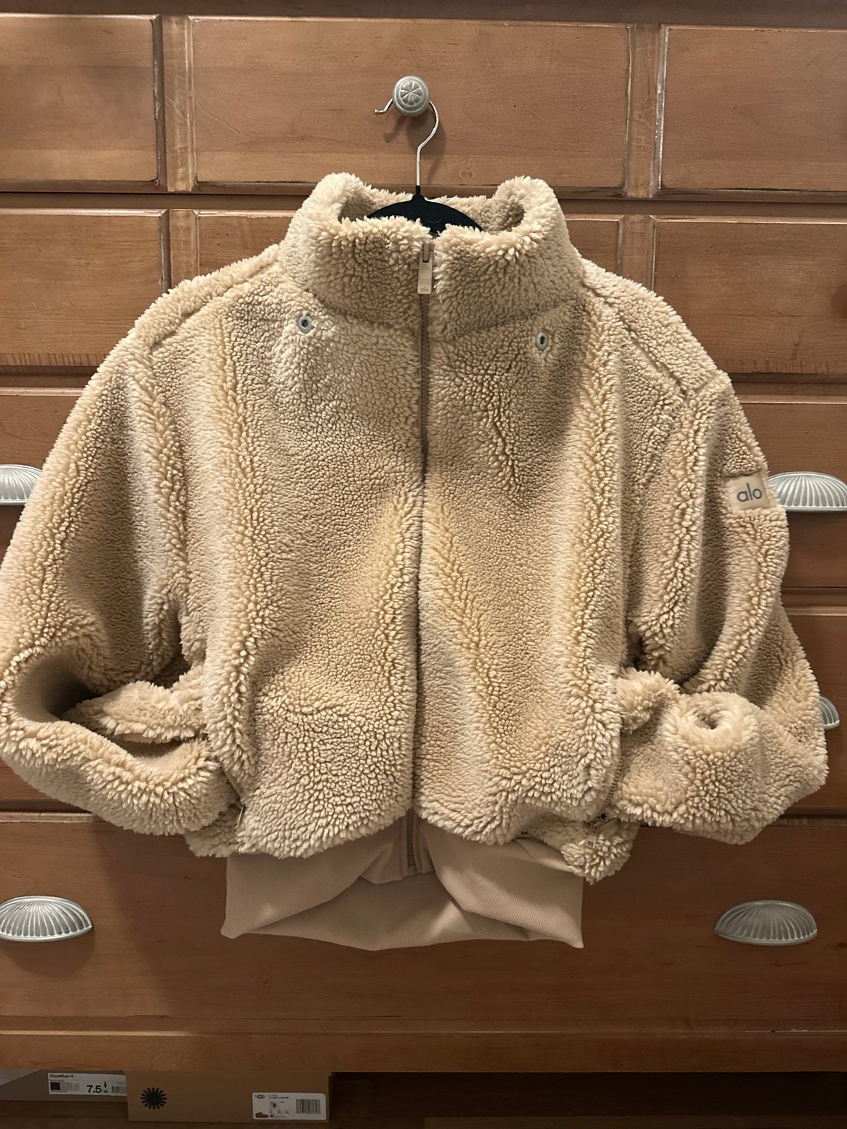 alo Foxy Sherpa Jacket アロー ブルゾン アイボリー M Foxy Sherpa Jacket - Ivory | Alo Yoga