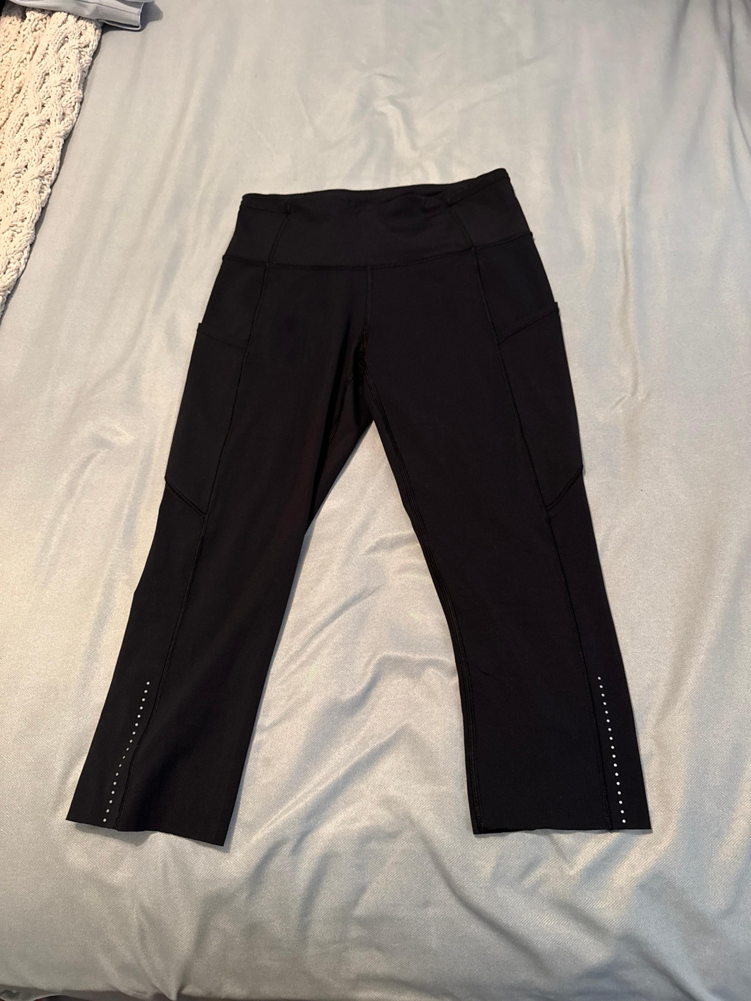 Lululemon Fast & Free Crop II *Nulux Sz 6 Black w Reflective Dots