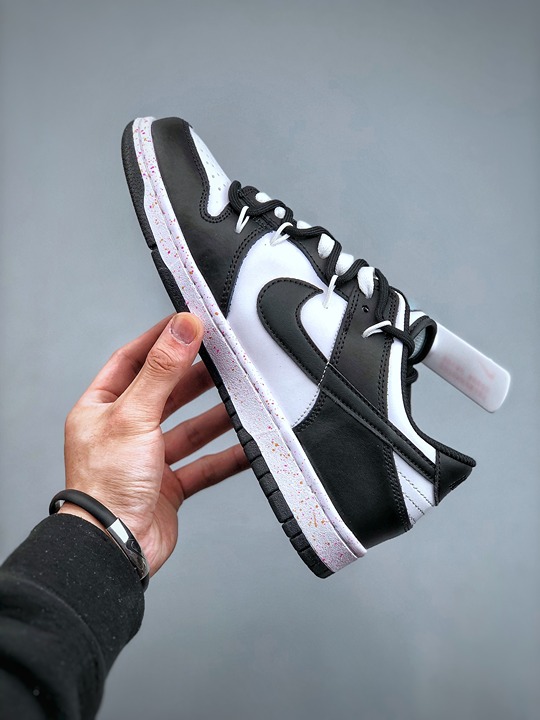 Nike SB Zoom Dunk Low