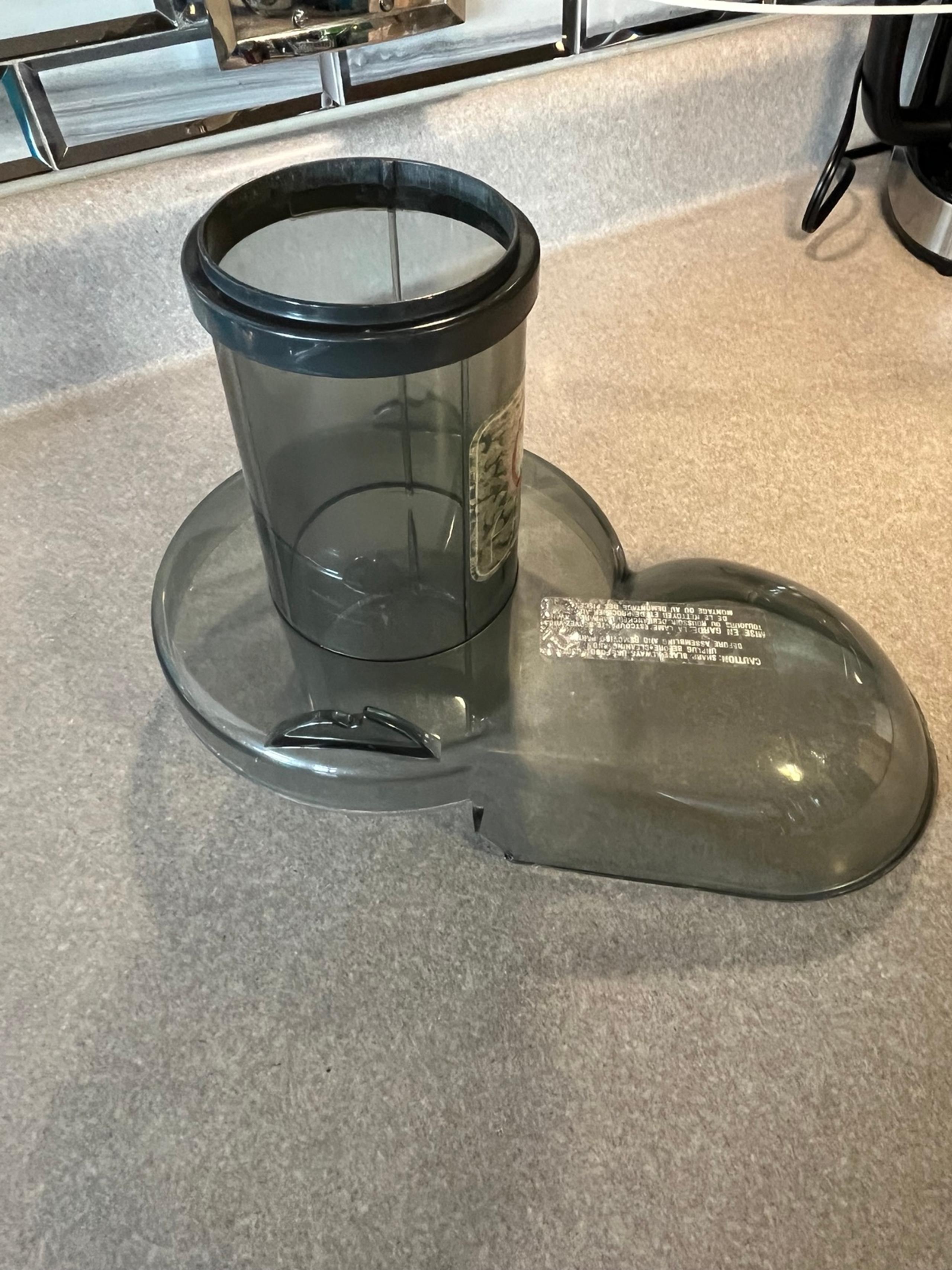 Breville Juicer JE900 Chute Cover Fountain Top Lid H2 Replacement Parts I’ve had