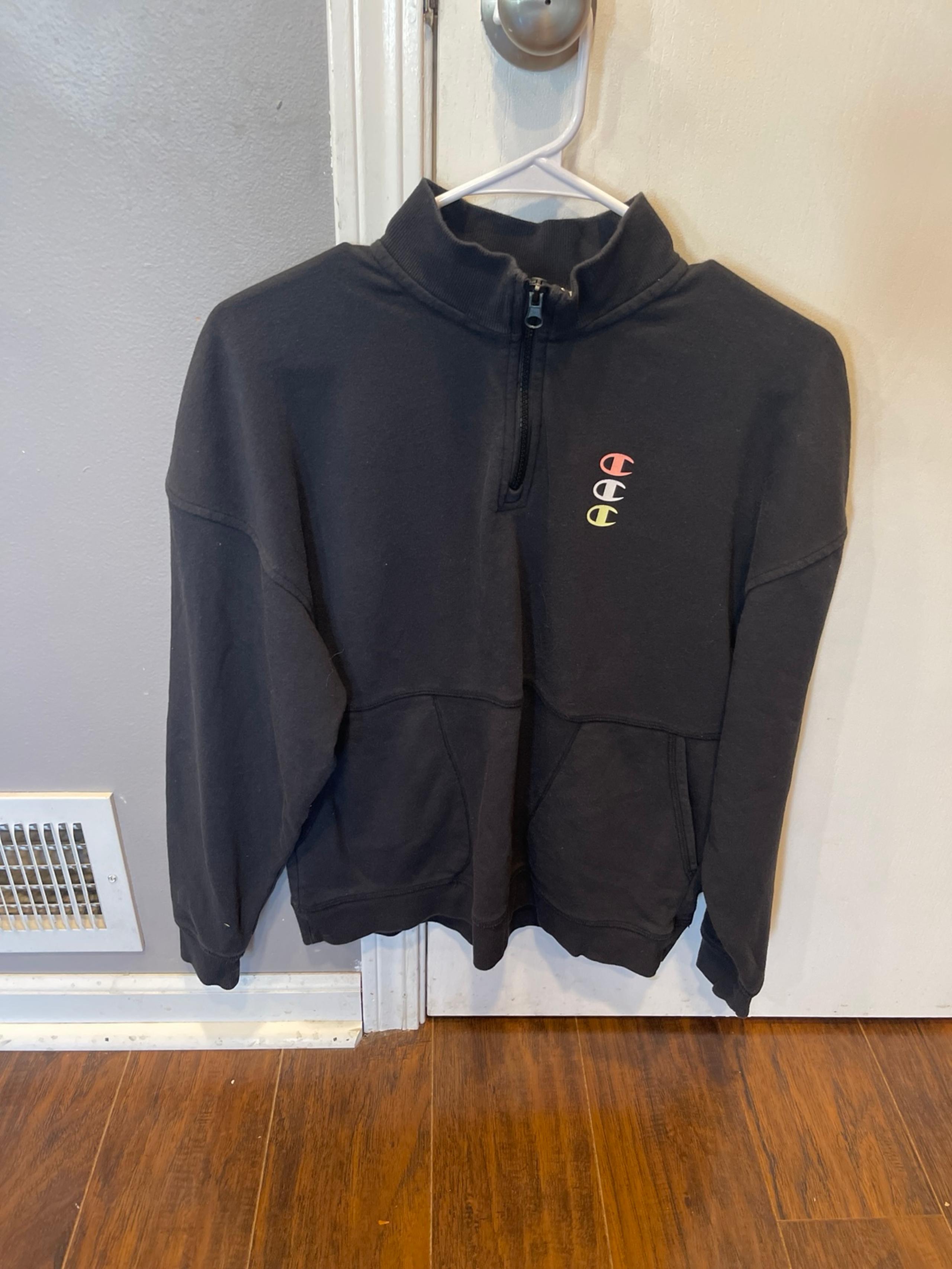 Women’s champion sweatshirt