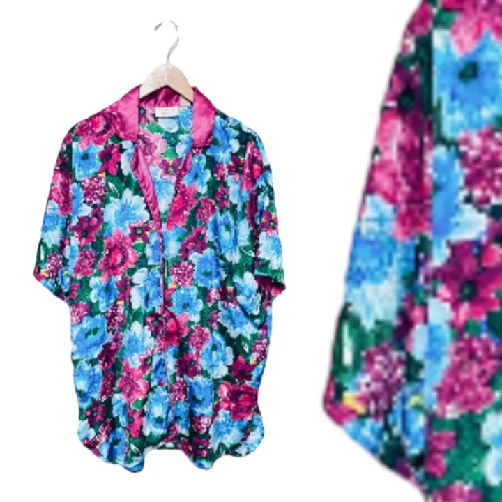 Victoria’s Secret Womens Pajama Top Size M/L Pink Floral Buttons Up Vintage
