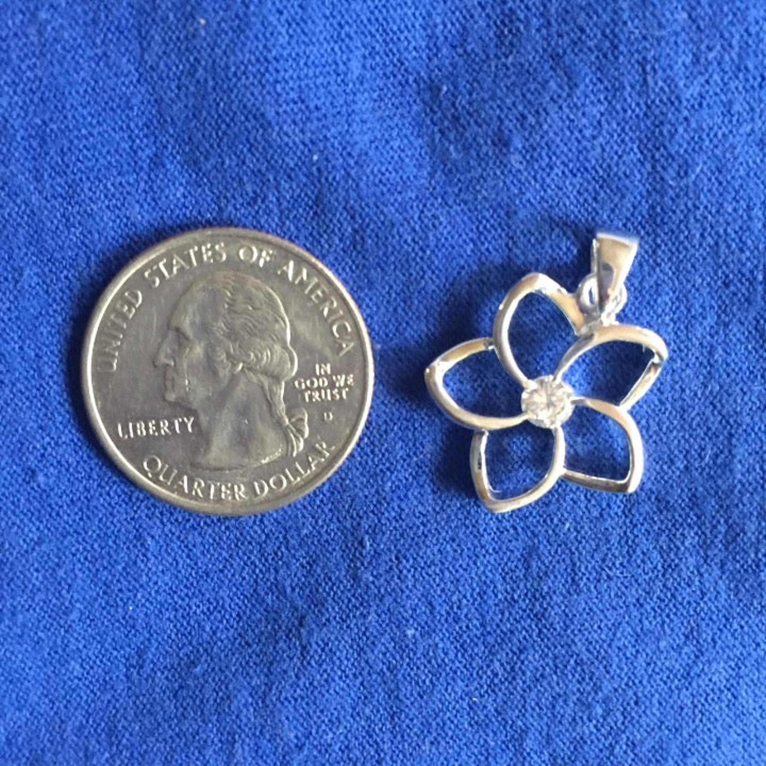K & W Sterling Silver 20mm Flower Pend.