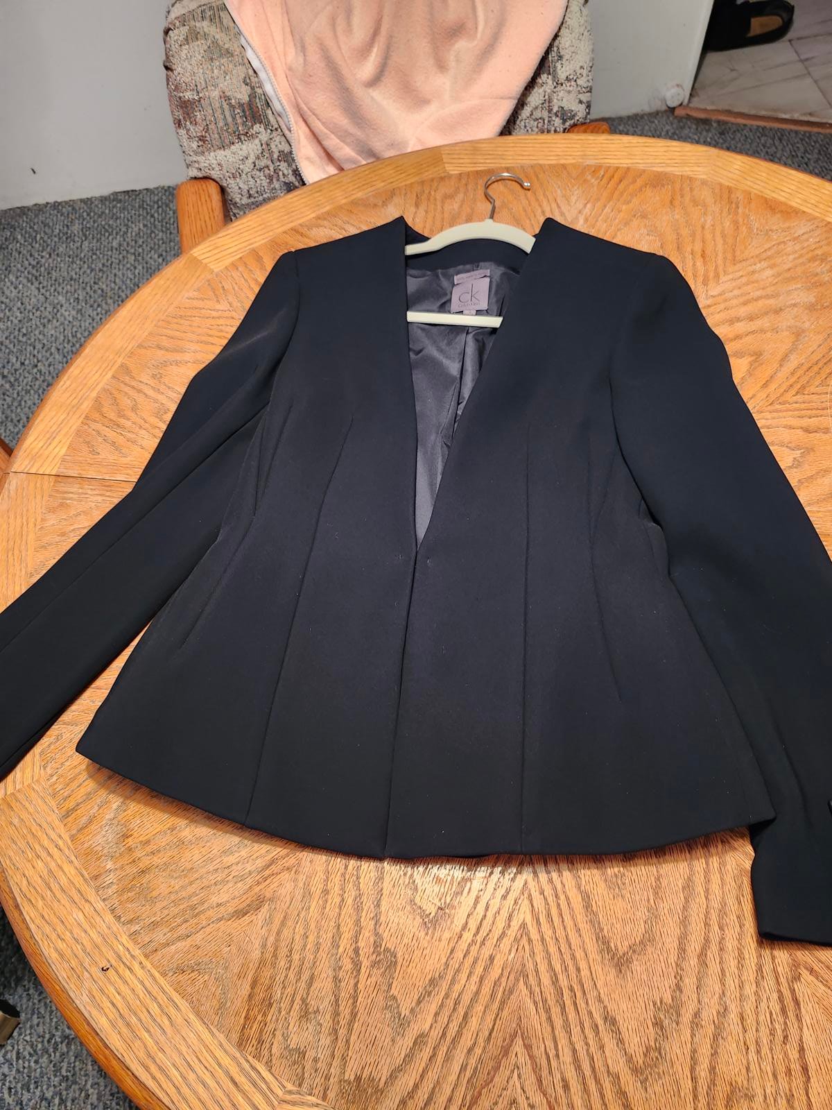Calvin Klein fitted black blazer sz 4