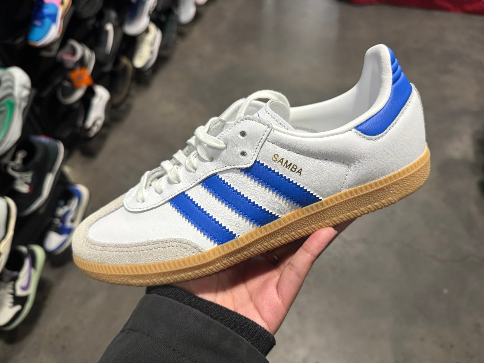 JP5482 Adidas Samba OG Grade School White Blue 7Y