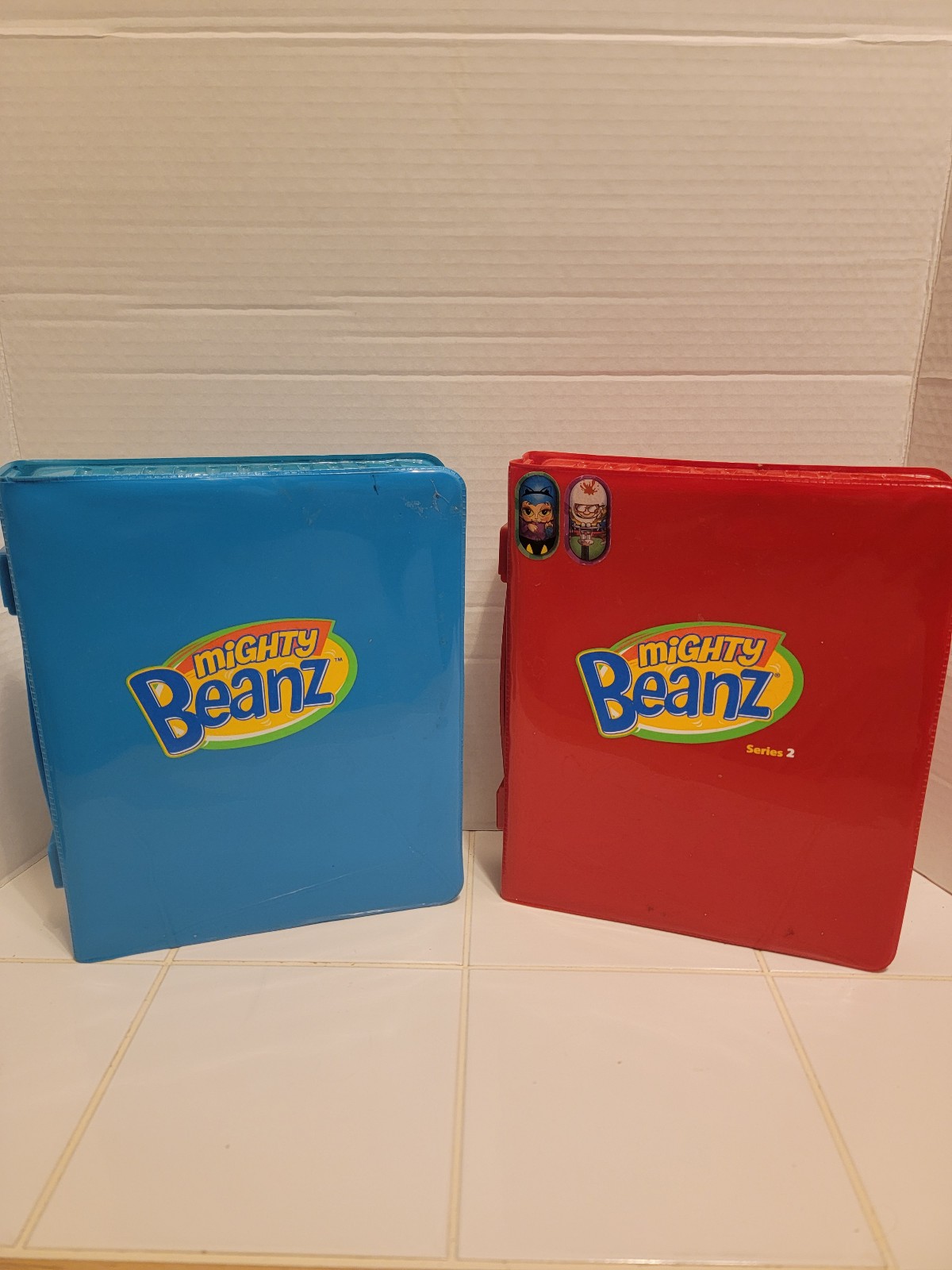 Mighty Beanz Lot - 62 Characters (Rare ?  + Uncommon) & 2xCases USED