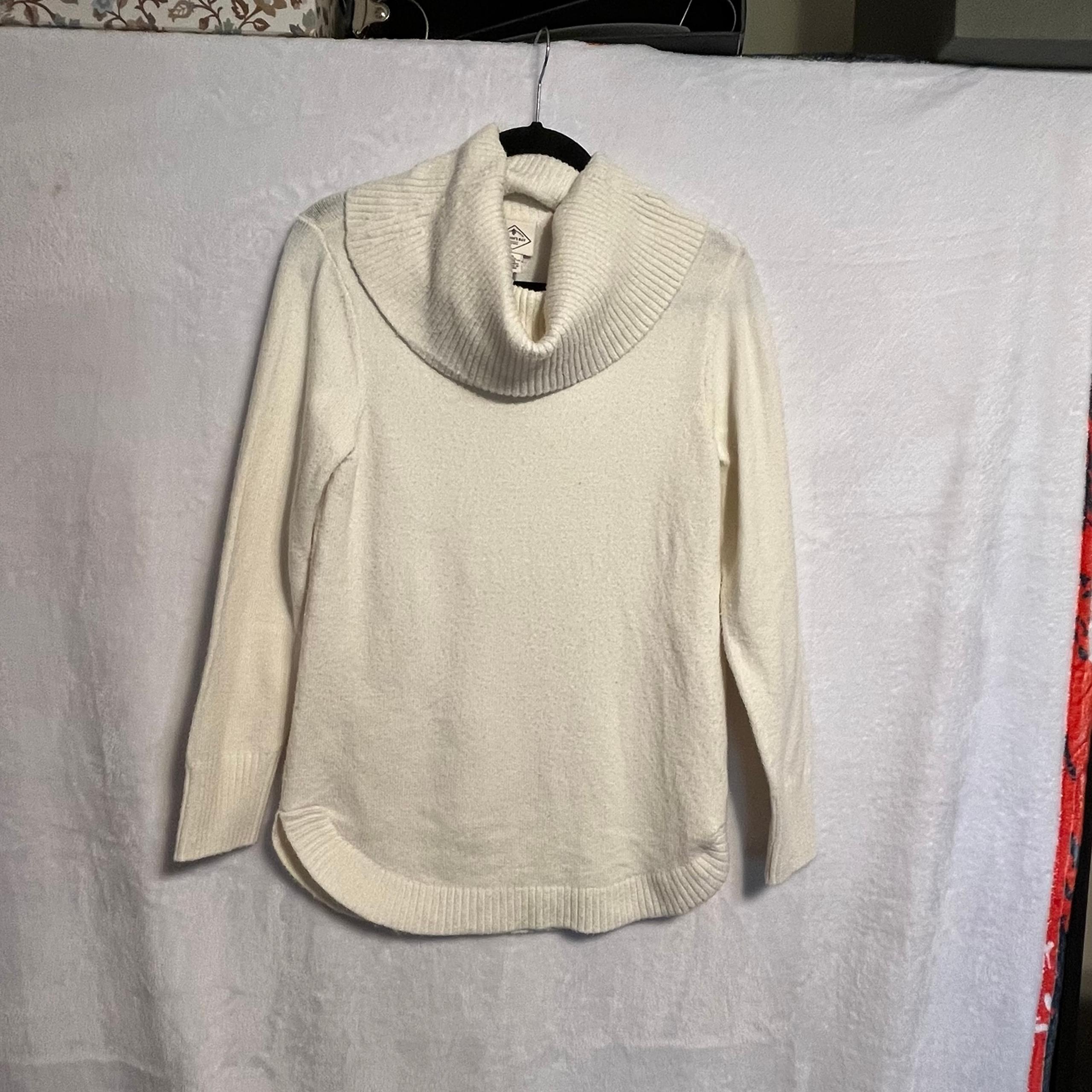 St John’s Bay Elegant Cream Sweater with Cowl Neck Size Small