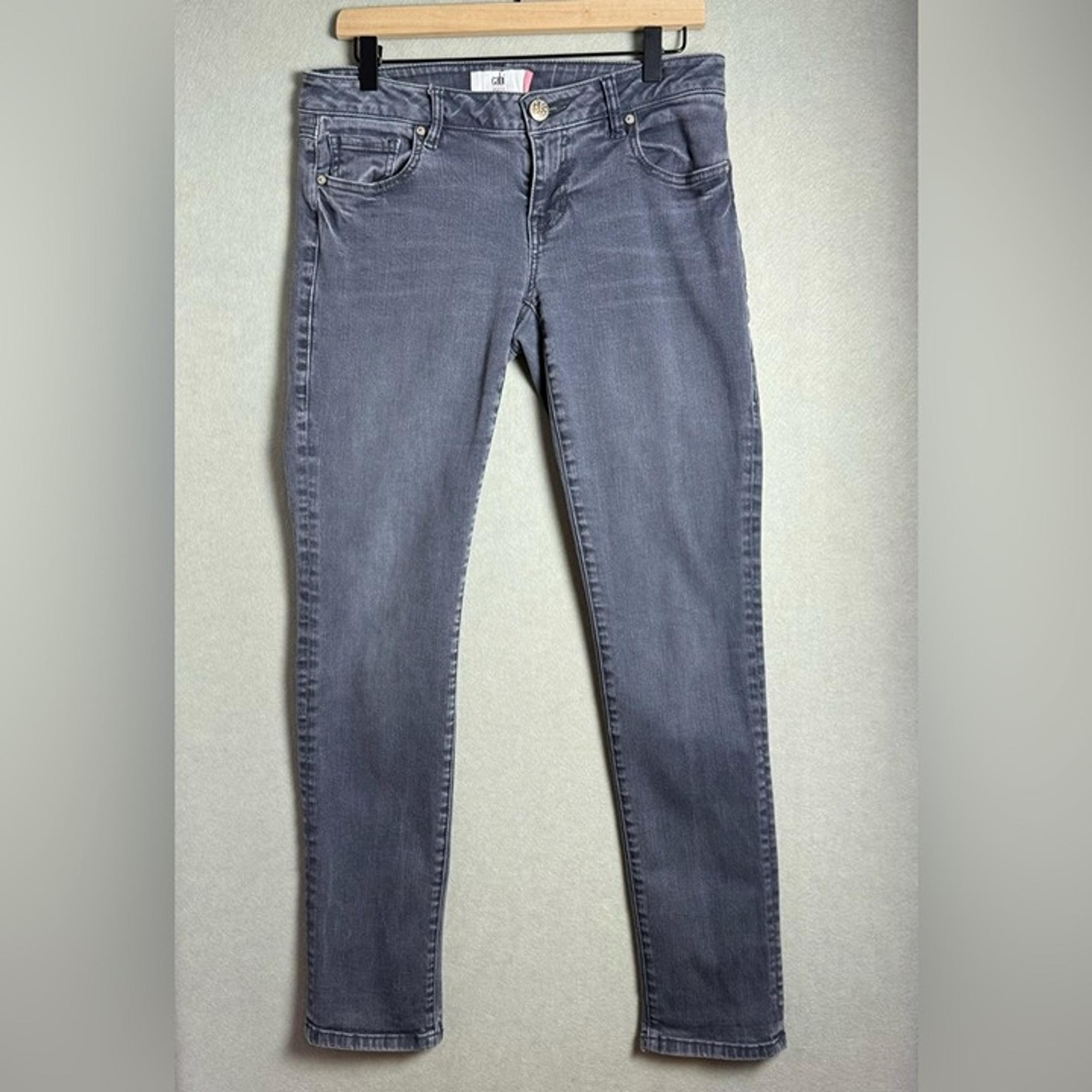 Cabi Women’s Slim Boyfriend Mid-Rise Gray Jeans size 4 Style#3191