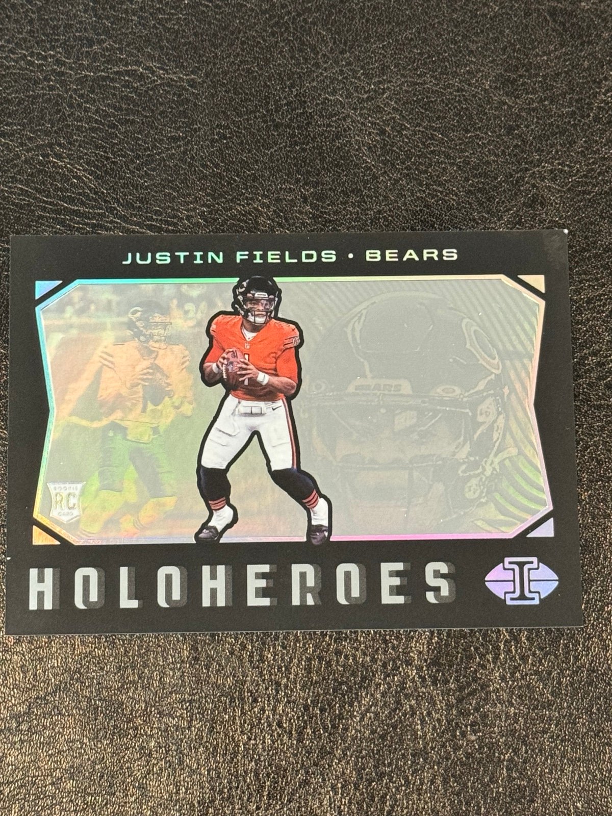 2021 Justin Fields Illusions Holo Hero #HH-JF Bears