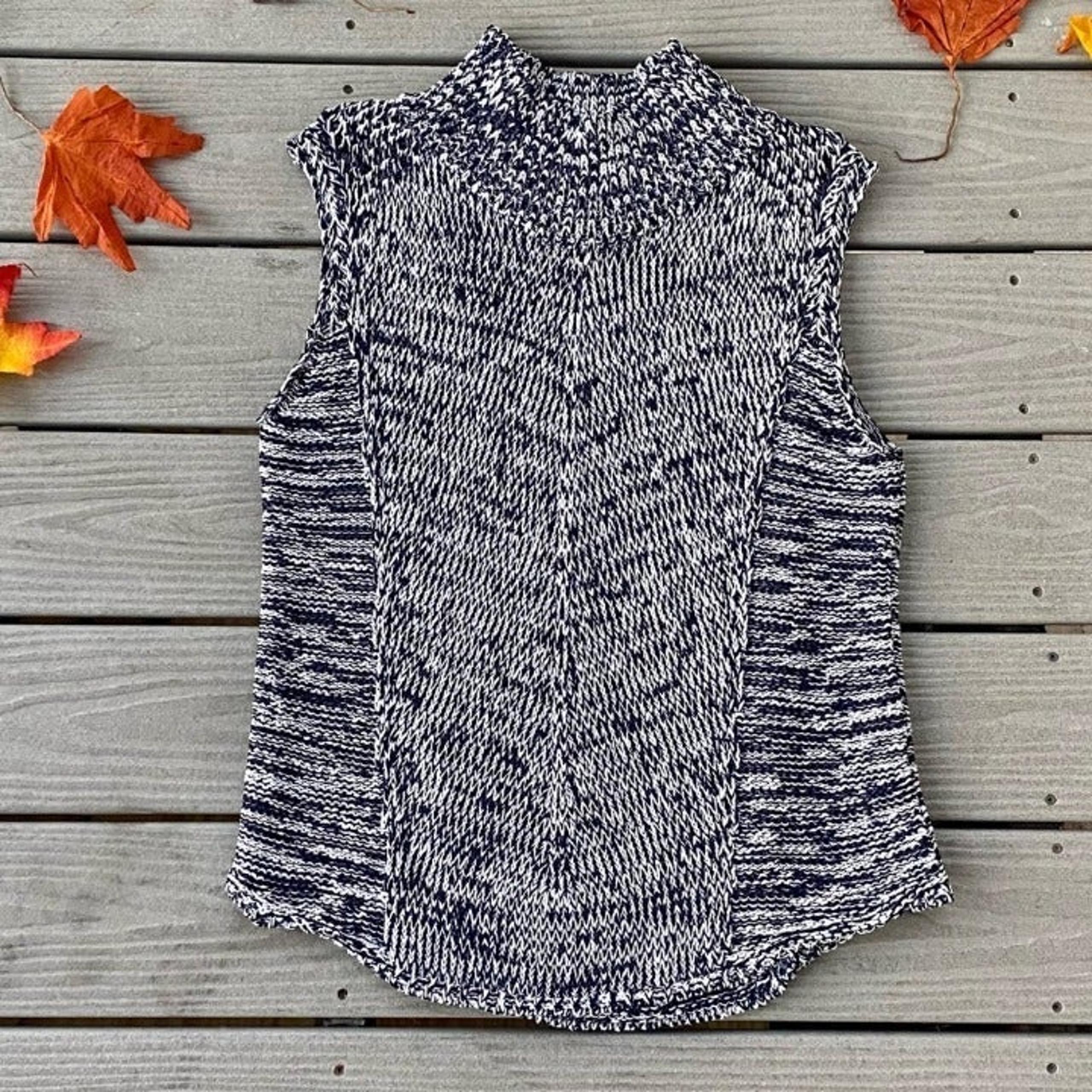 White House Black Market Blue White Marled Sleeveless Sweater Vest Large