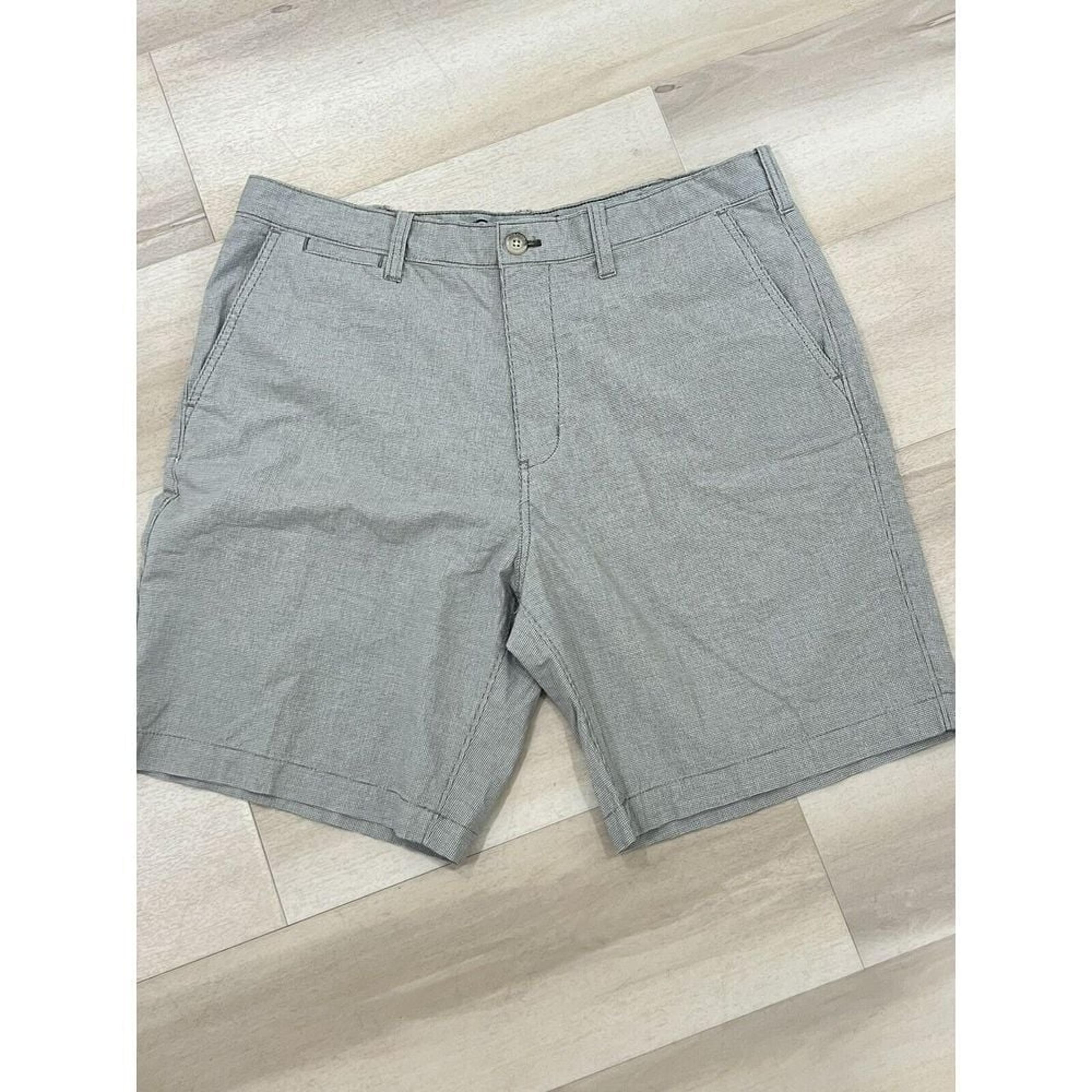Eddie Bauer Green Gingham Legend Wash Casual Golf Shorts Men's Size 36 (1379)