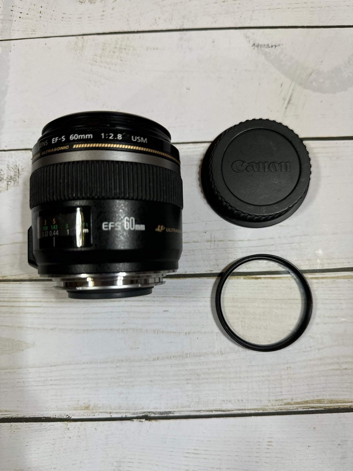 Canon EF-S 60mm f/2.8 USM Macro Lens