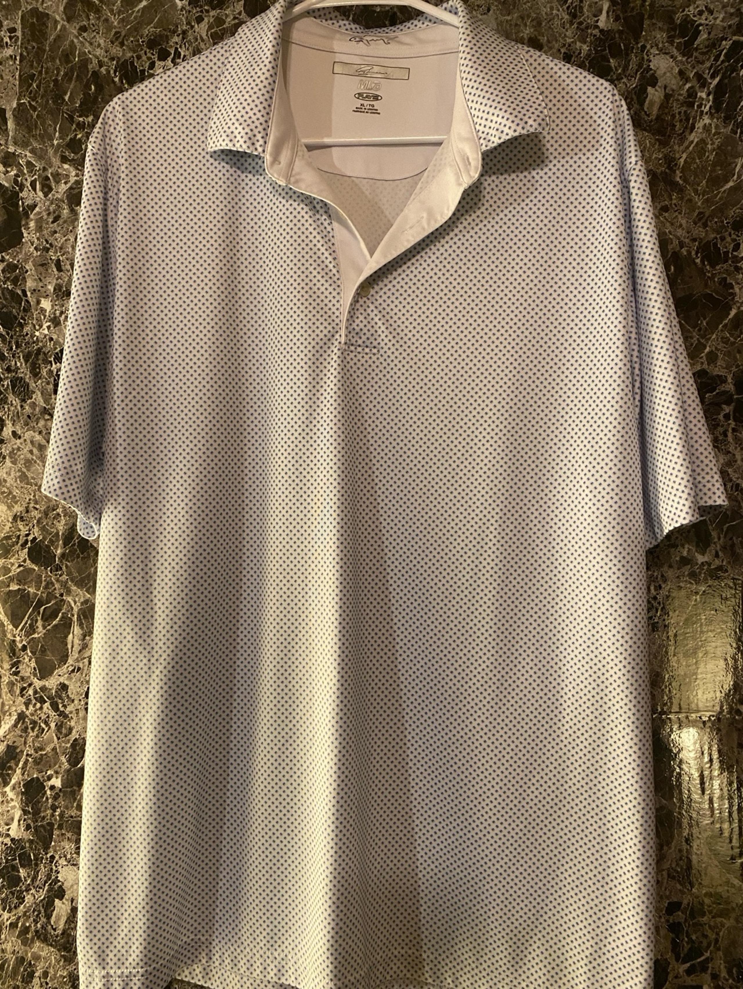 Greg Norman XL Men’s Golf Shirt, play dry