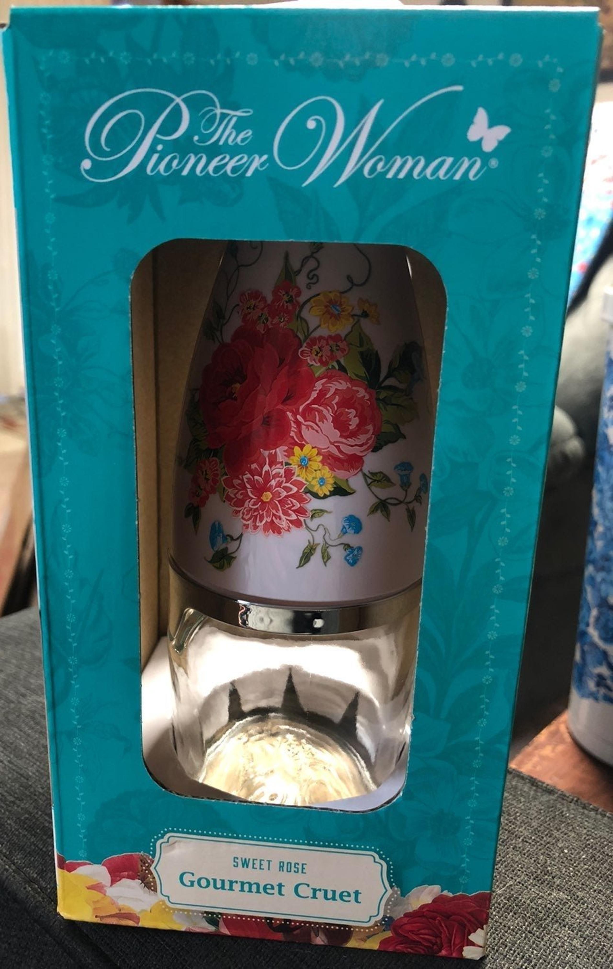 Pioneer Woman Sweet Rose Cruet