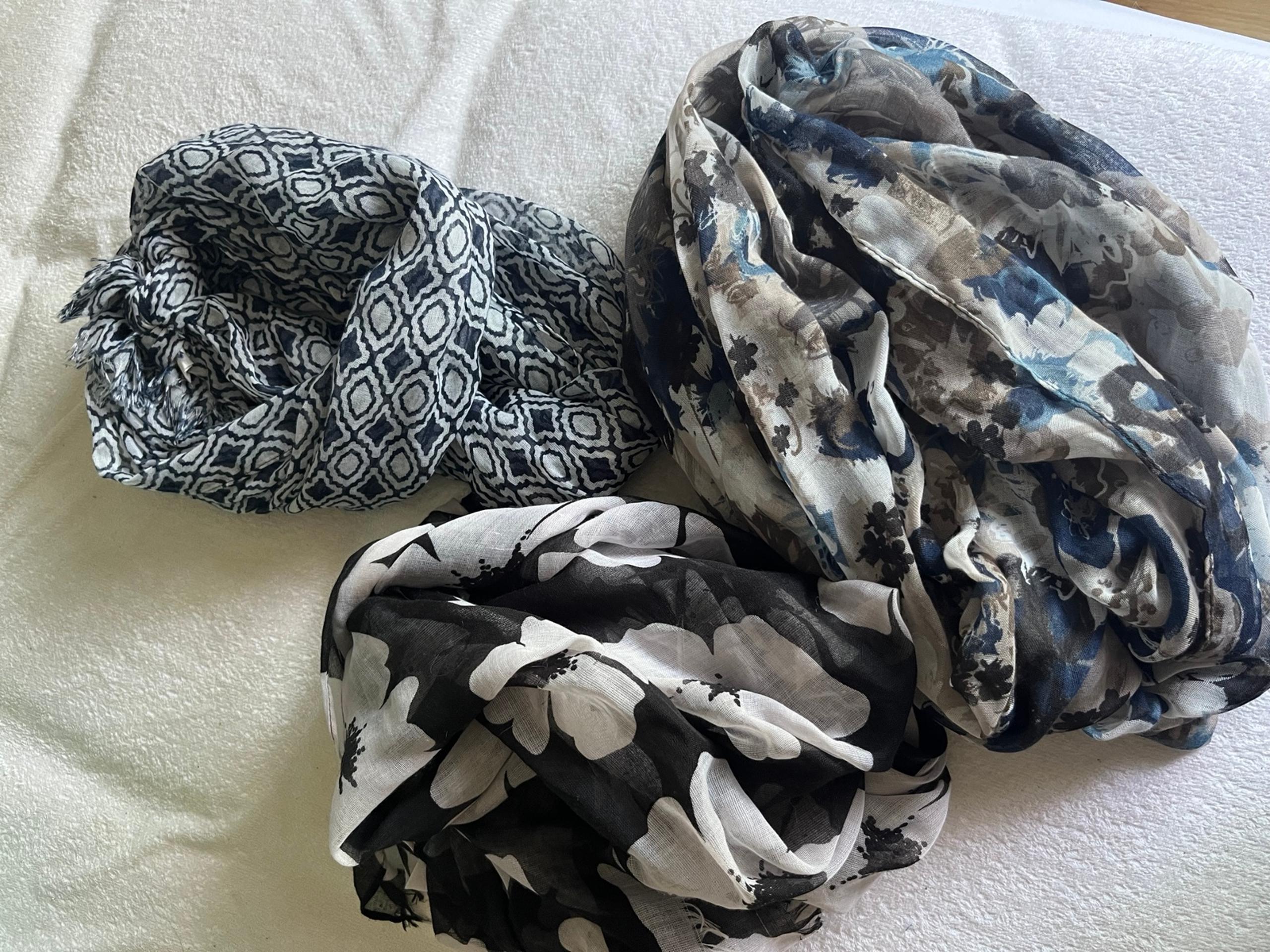 Set of 3 Thirty-one Scarves