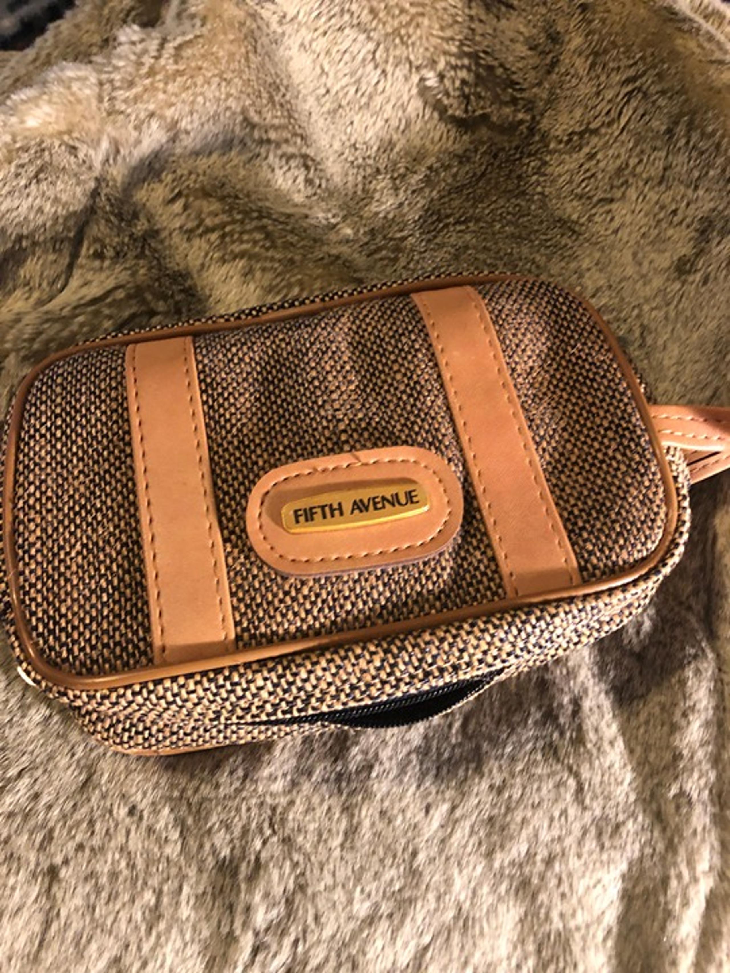 Fifth Avenue Cosmetic Bag, Make-up Bag