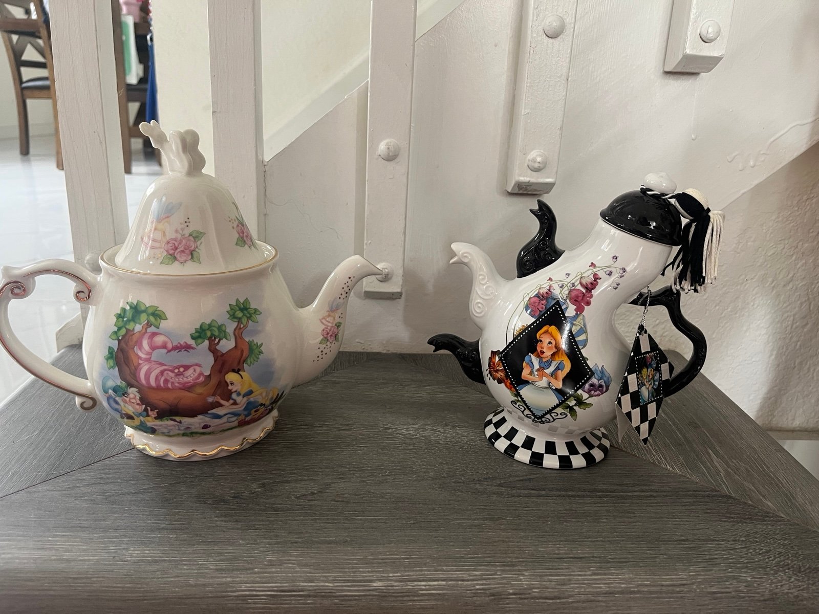 Disney Alice In Wonderland Porcelain Teapot Set Of 2.