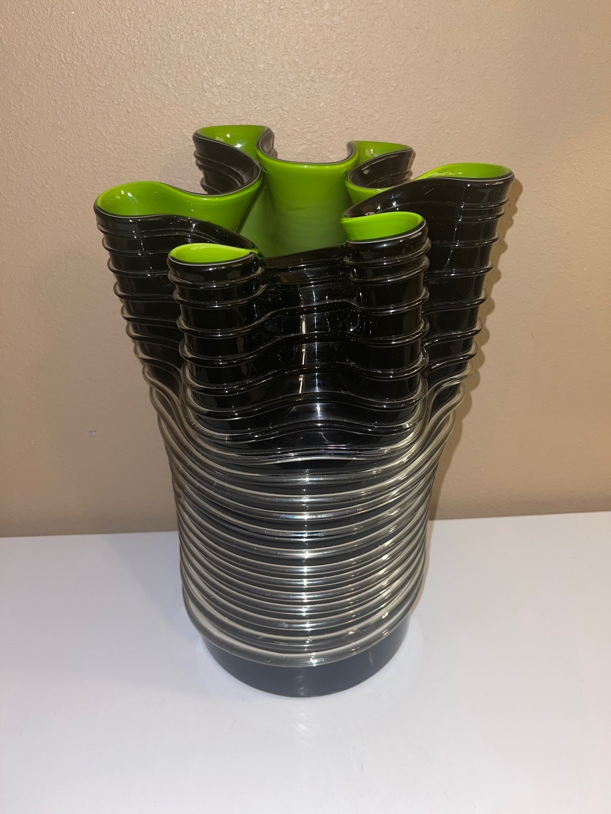 Mint Condition Murano Barovier Black & Green Blown Glass Art Vase