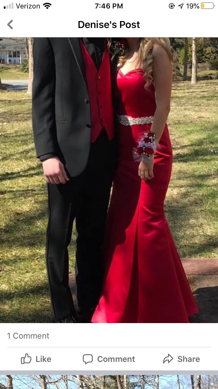 red prom dress