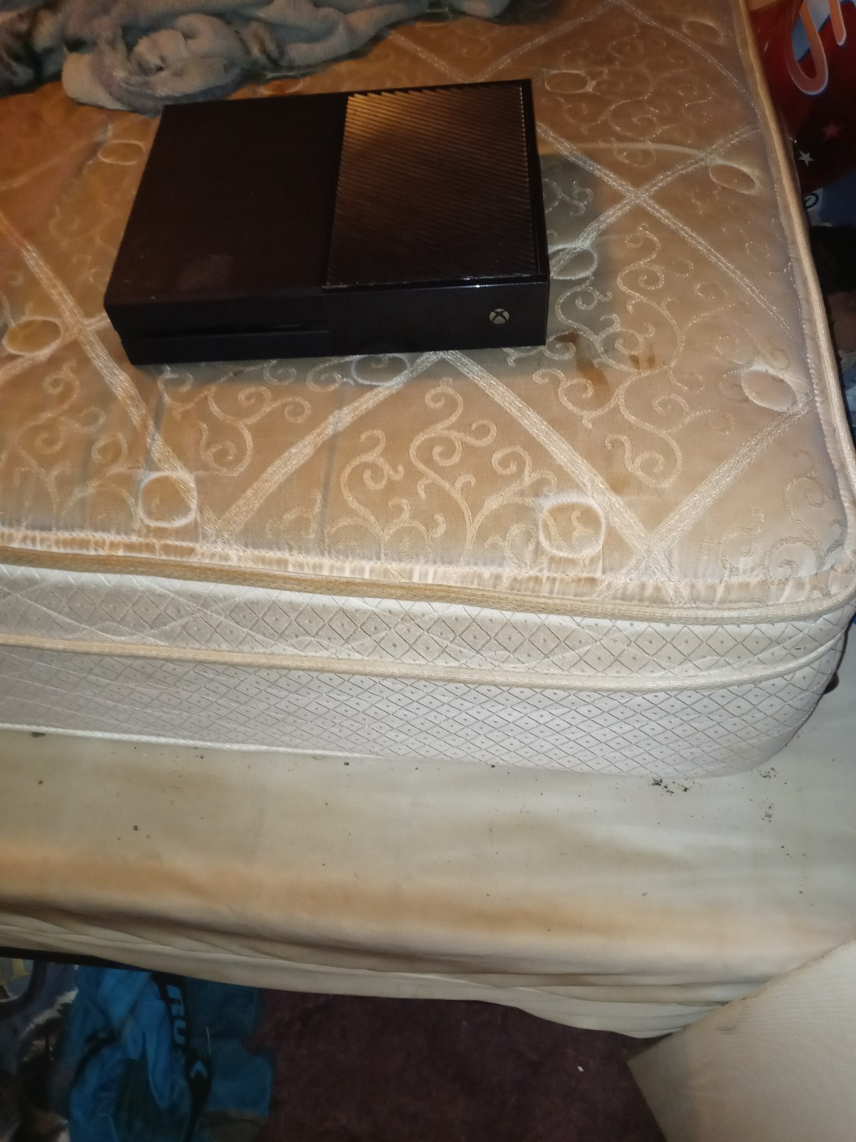 Xbox 1 500 gb no controler
