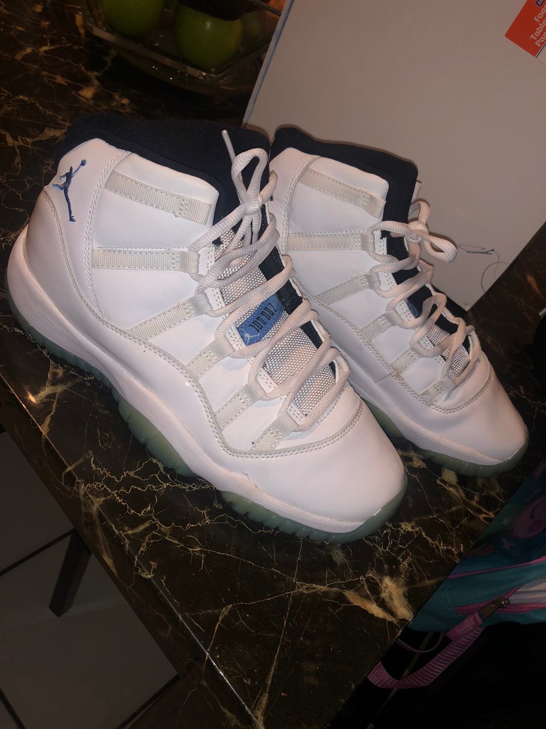 Jordan 11 legend blue