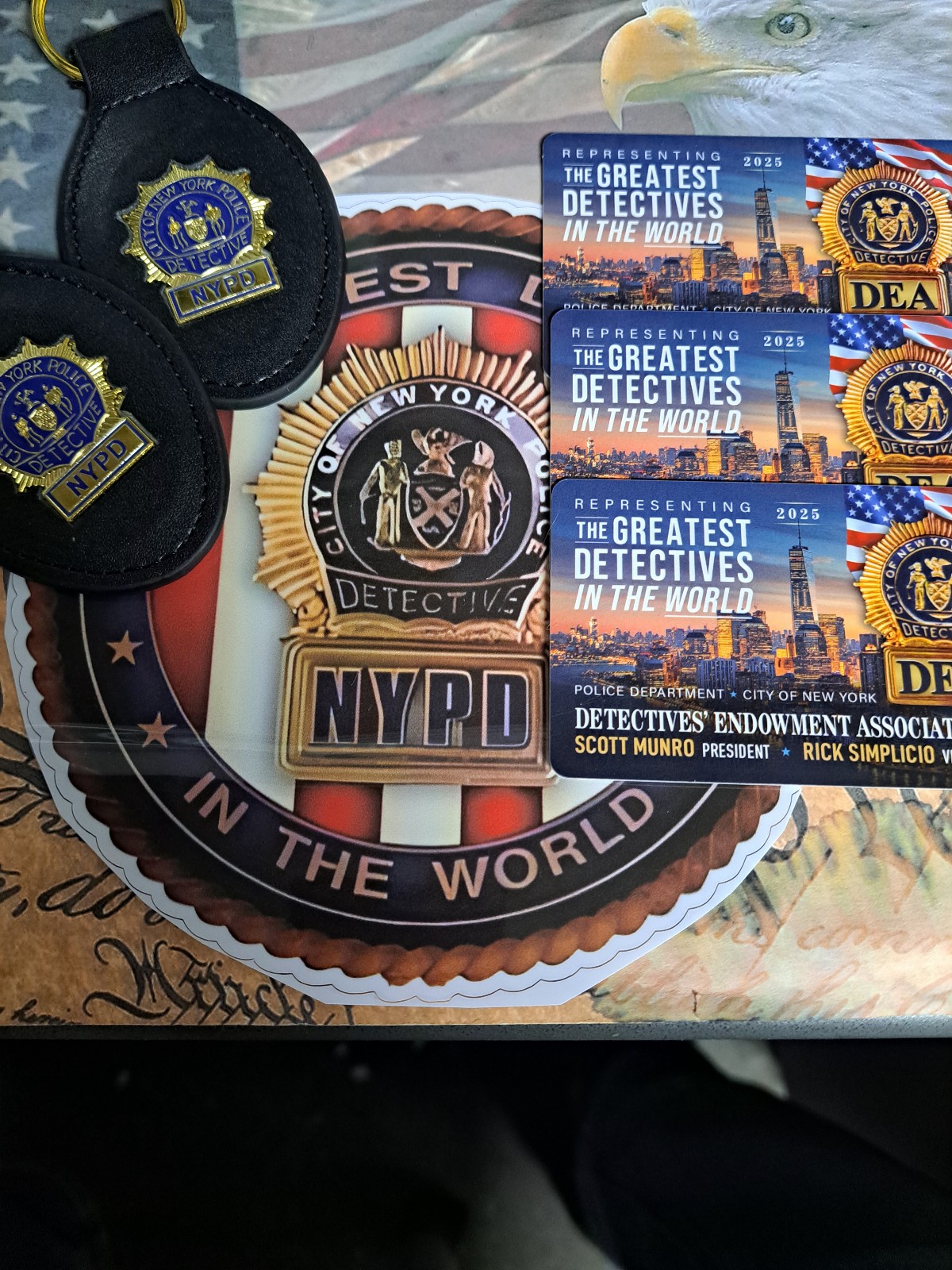 NOVELTY COLLECTION DETECTIVE DEA NYC NYPD KEYFOB CHAIN (2) 2025 COURTESY 3 DECAL