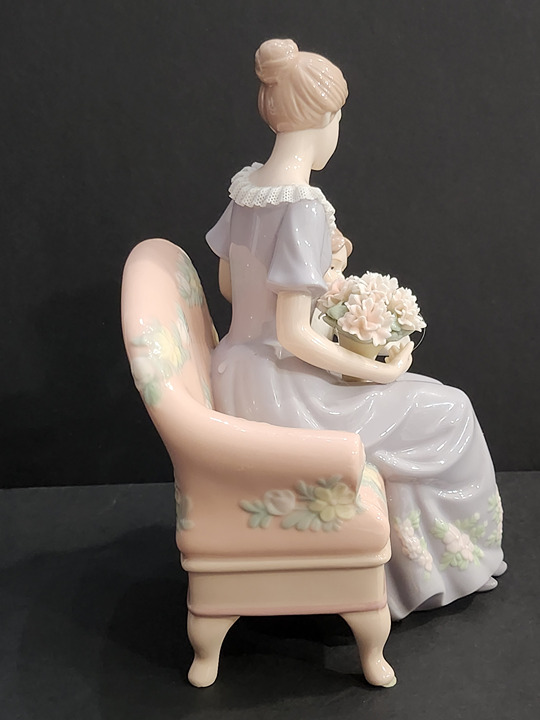 Lladro Style Mother and Child with Flowers Ceramic Figurine by VBNHGF