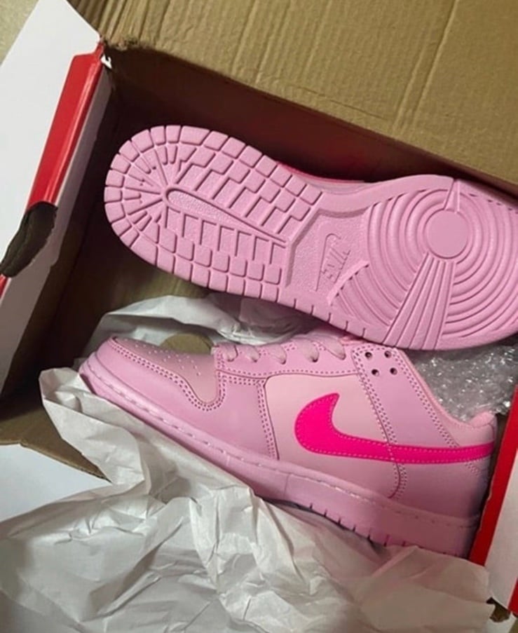 Nike dunk low triple pink 7 women’s
