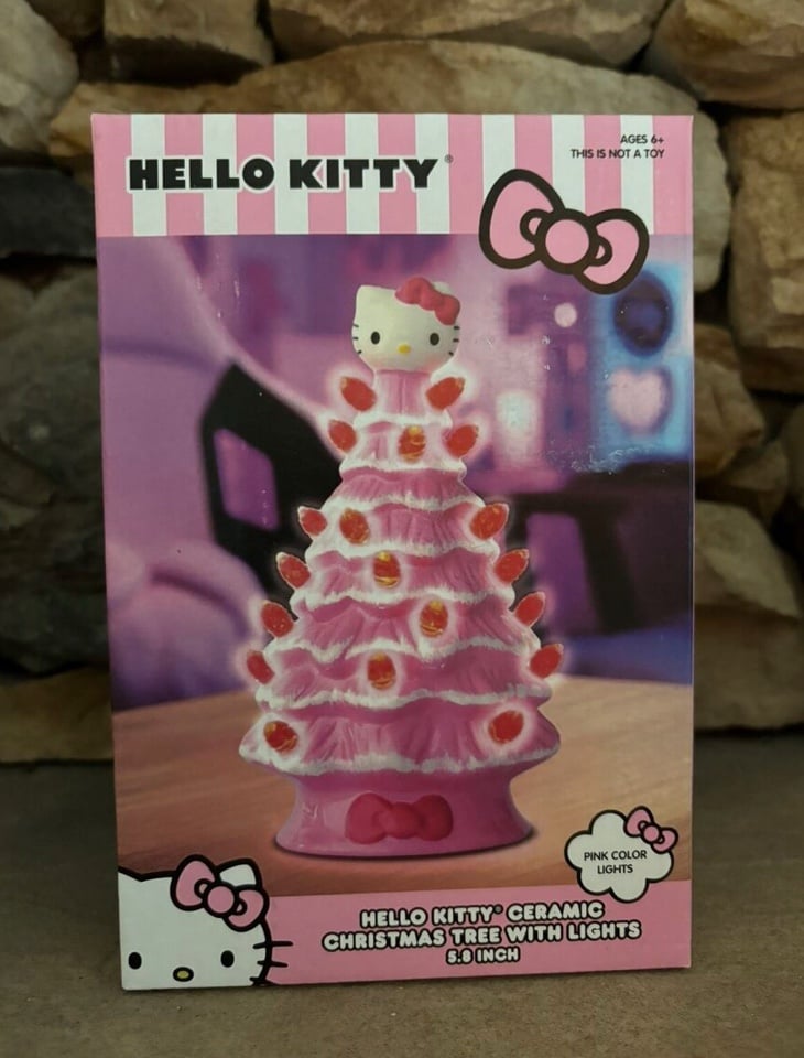 Hello Kitty Christmas Tree!!