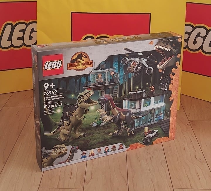 LEGO 76949 JURASSIC WORLD Giganotosaurus & Therizinosaurus Attack
